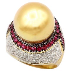 Golden Gold South Sea Pearl and Diamond 18 Karat Yellow Gold Ring with Ruby Trim