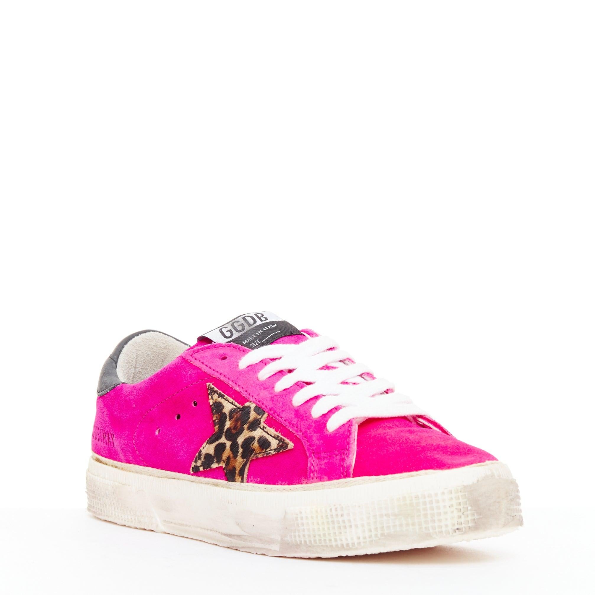 GOLDEN GOOSE May hot pink leopard super star low top sneakers EU36
Reference: TGAS/E00738
Brand: Golden Goose
Model: May
Material: Suede, Leather
Color: Pink, Cream
Pattern: Leopard
Closure: Lace Up
Lining: White Leather
Made in: