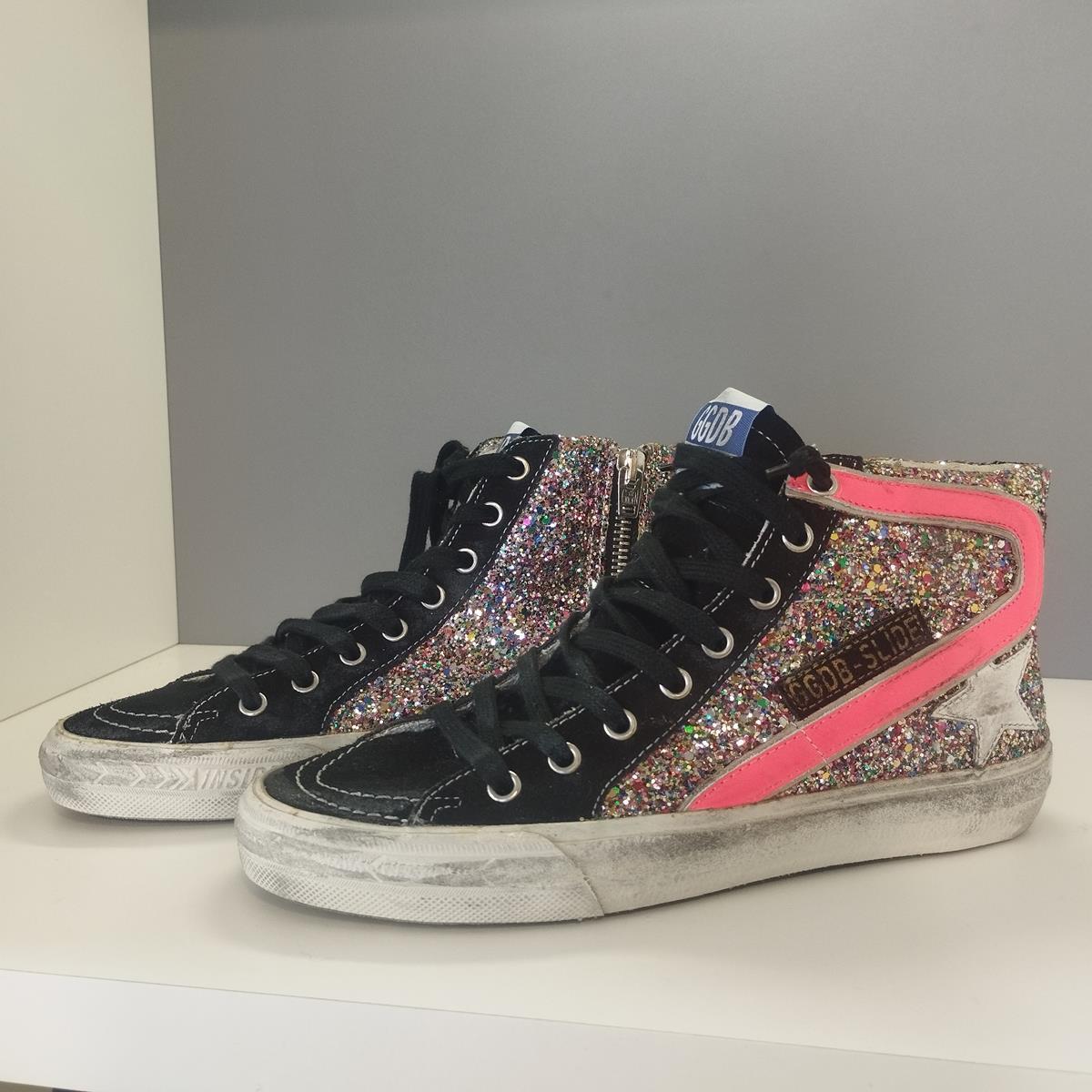 Slide Archive
Suede 
Black color
Multicolored glitter
Laced
Vintage style
Free and express shipping from Italy

