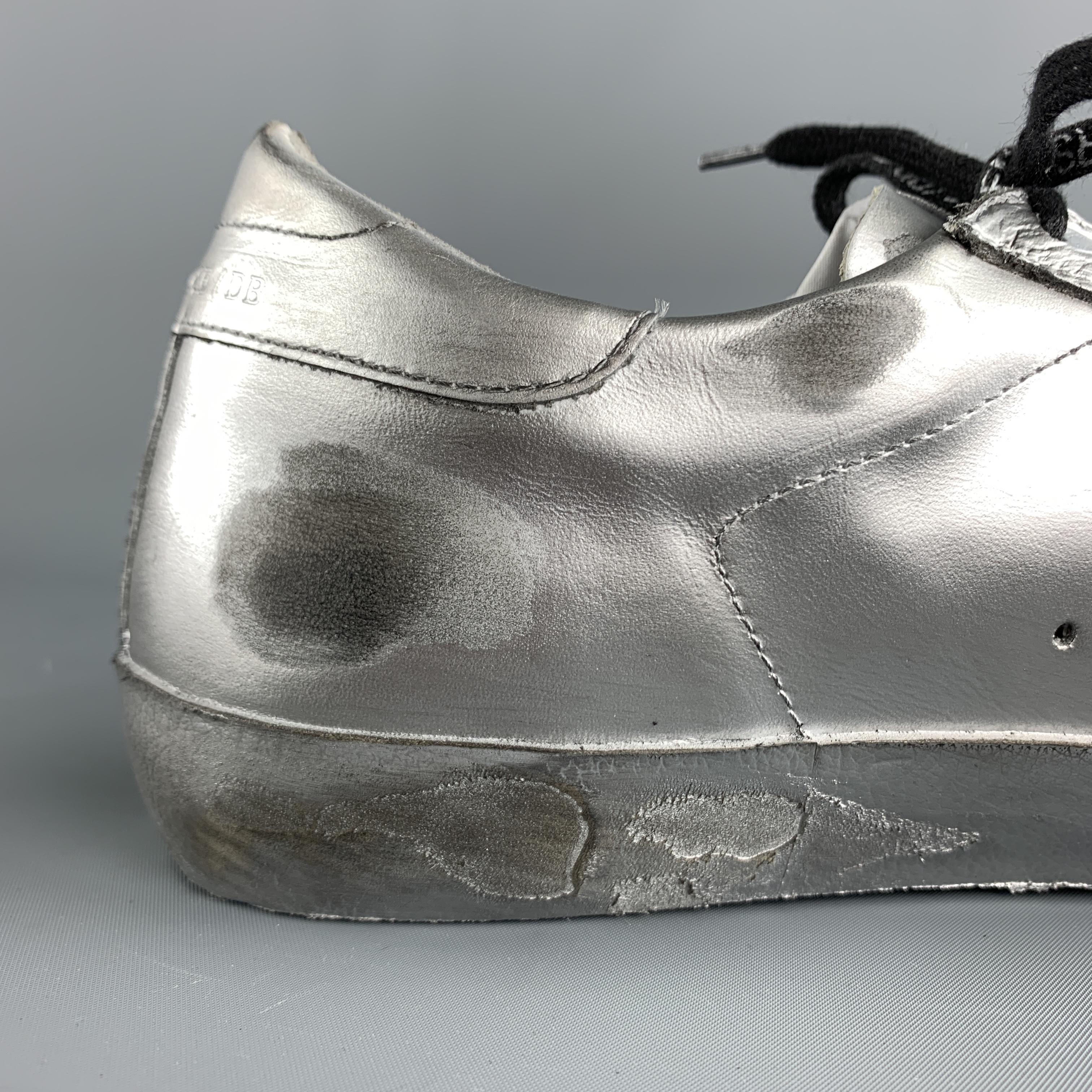 GOLDEN GOOSE SUPERSTAR RAY Size 10 Silver Metallic Leather Star Patch Sneakers In Excellent Condition In San Francisco, CA