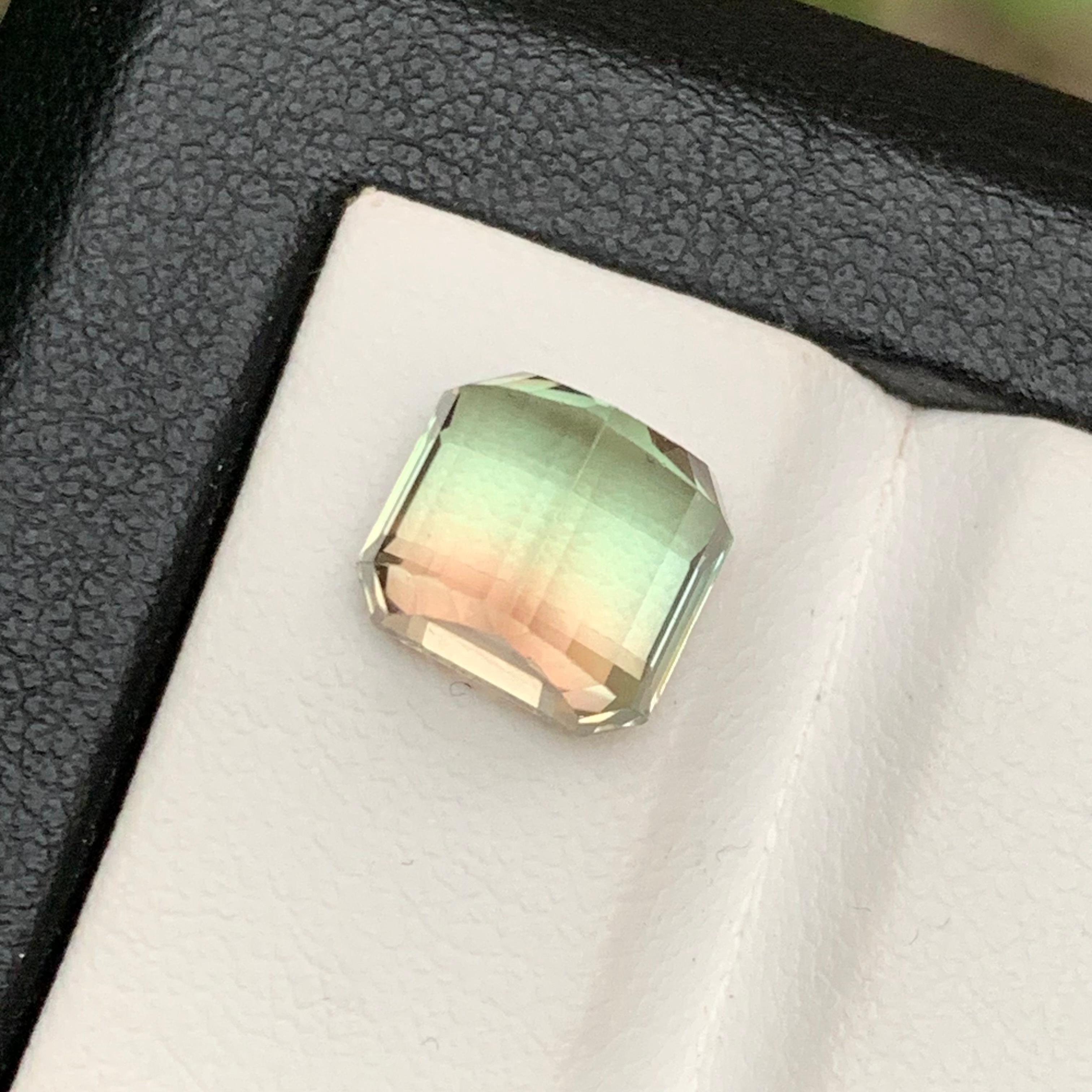 Bague tourmaline naturelle bicolore dorée et verte taille octogonale de 5,65 carats en vente 3