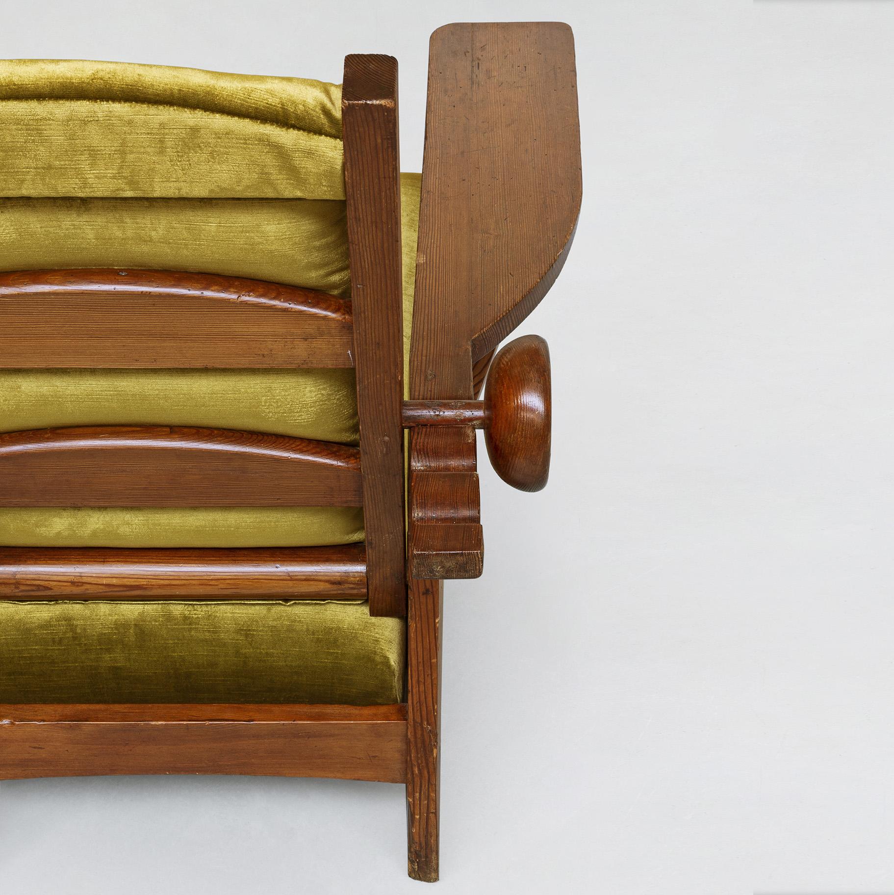 Golden Green Velvet Adjustable Armchairs in Pitch Pine Clemens Holzmeister, 1930 For Sale 6