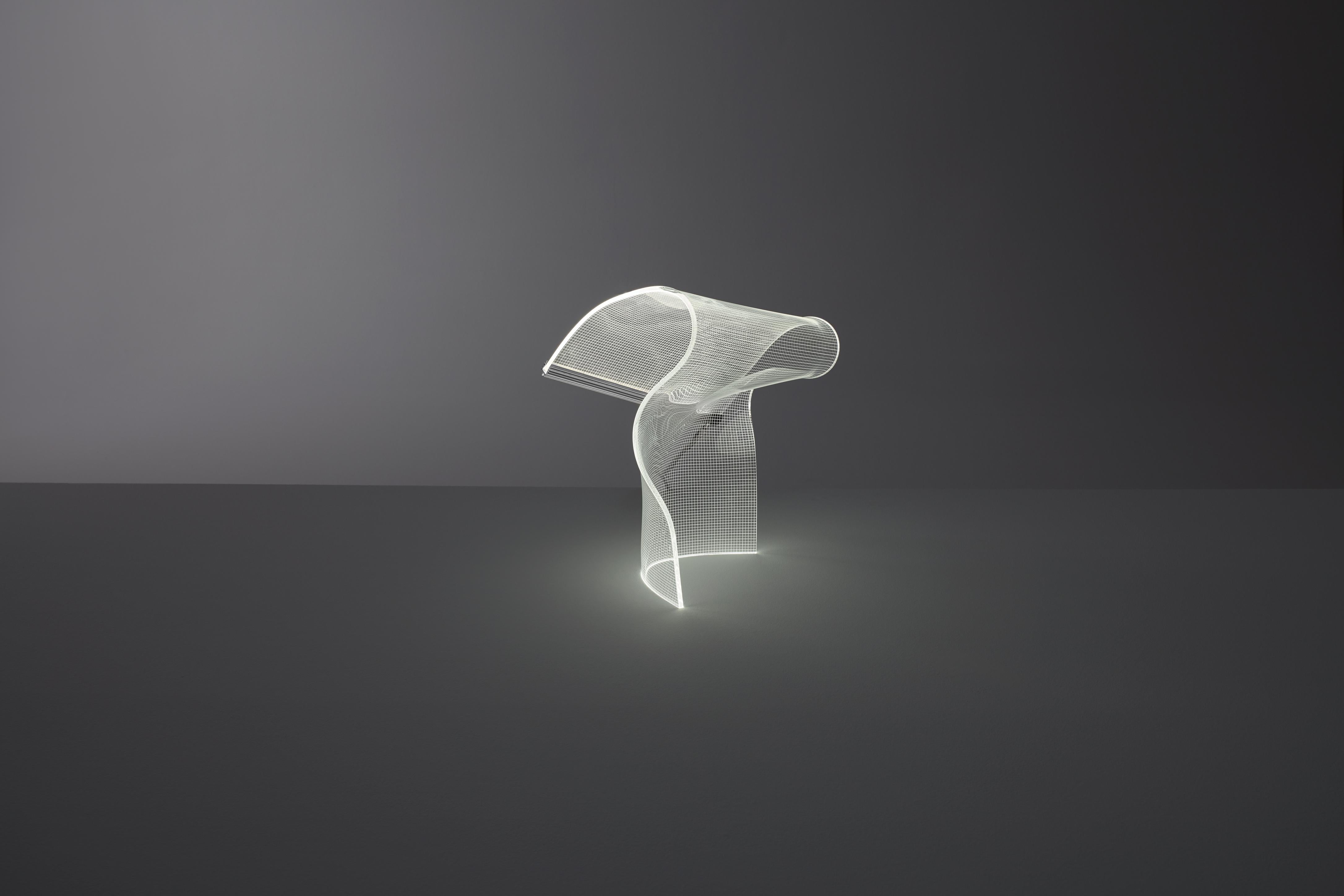 Spanish Golden Gweilo Song Table Lamp by Parachilna For Sale