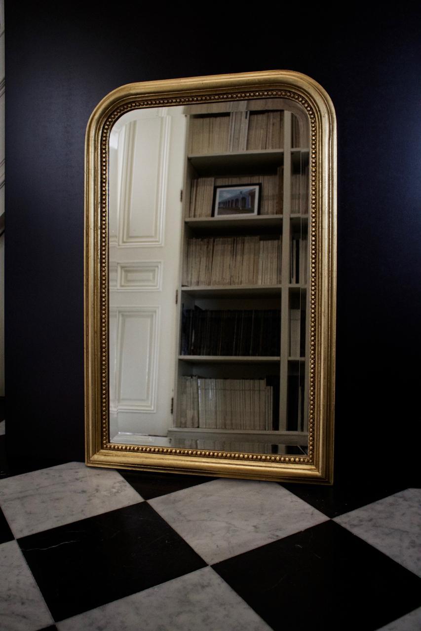 Golden Hand Carved Wood Mirror In New Condition For Sale In Mexico, Ciudad de México