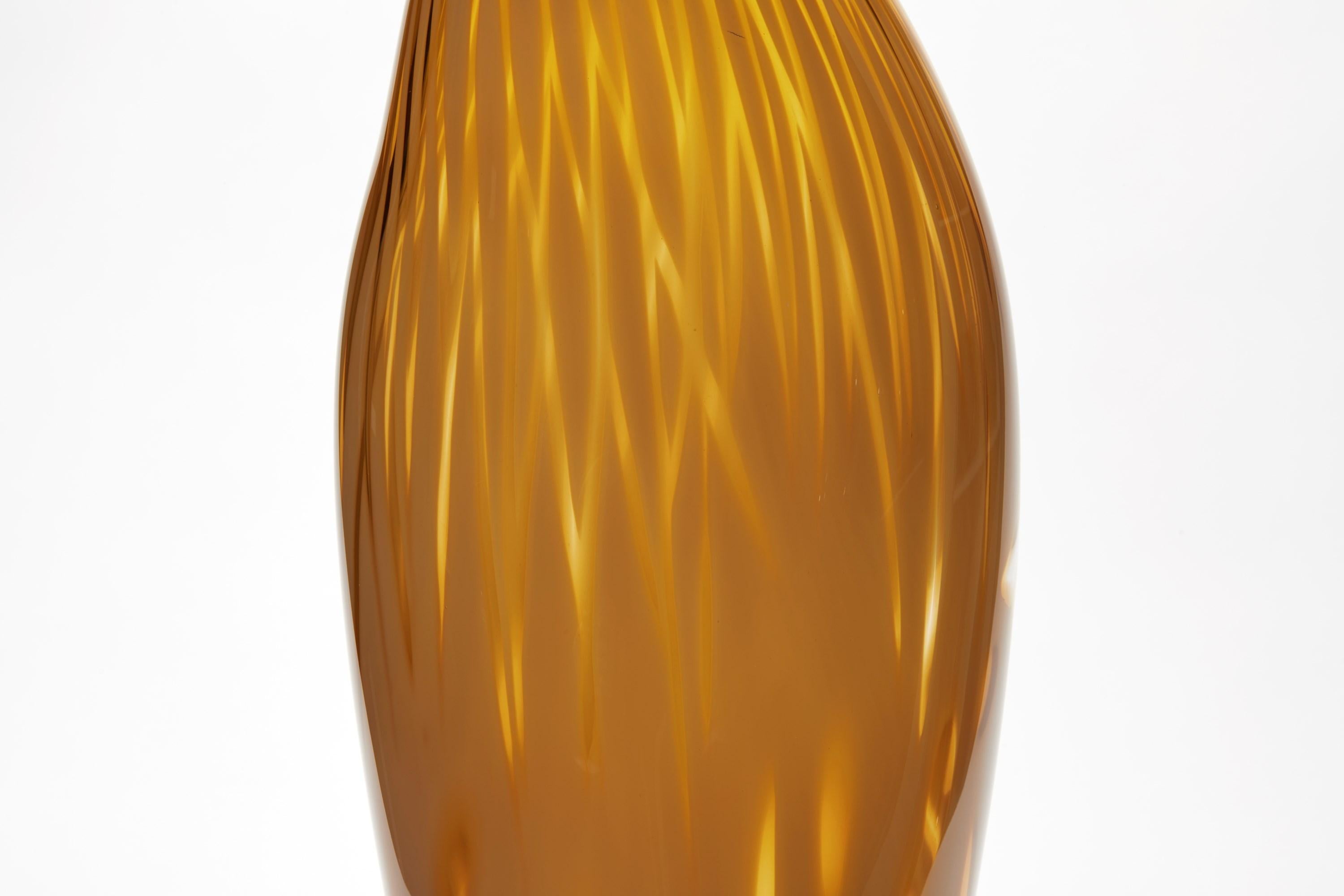 British Golden Hibiscus, Rich Dark Amber / Yellow Hand Blown Vase by Michèle Oberdieck For Sale