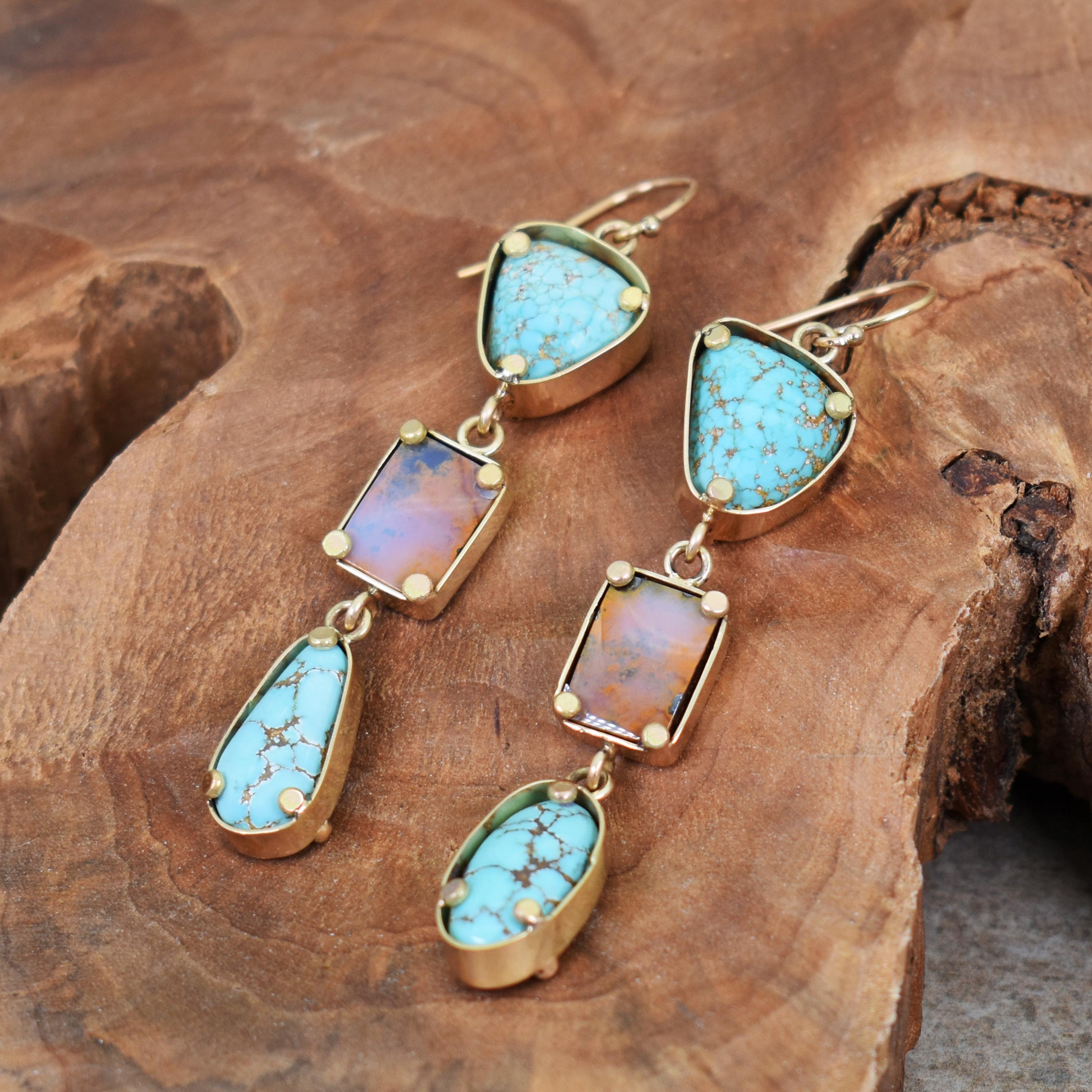 Boucles d'oreilles pendantes en or 18 carats avec turquoise et opale de roche australienne Neuf - En vente à Naples, FL