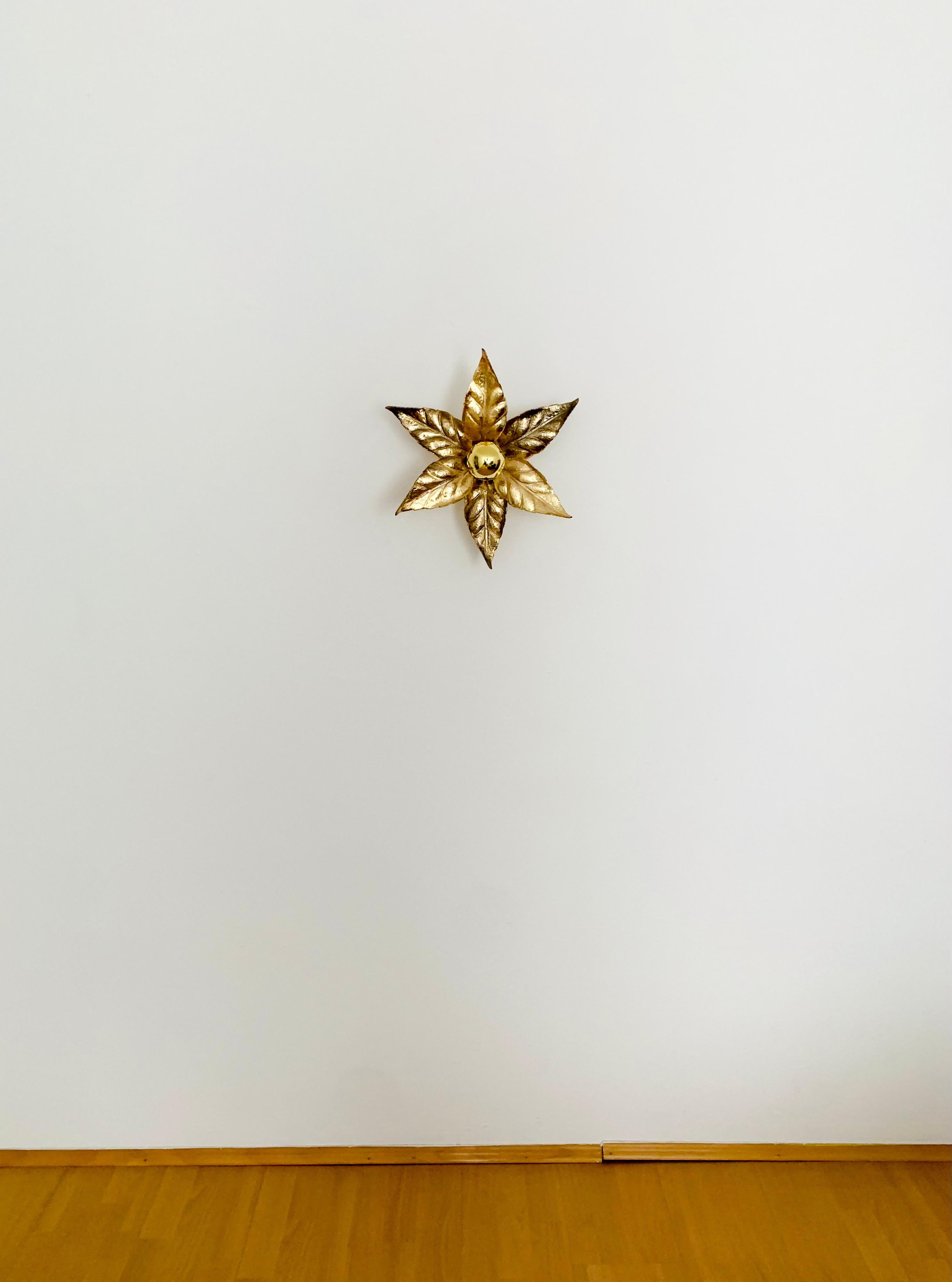 Lámpara de pared Golden Hollywood Regency de Willy Daro para Massive en Bueno estado para la venta en München, DE