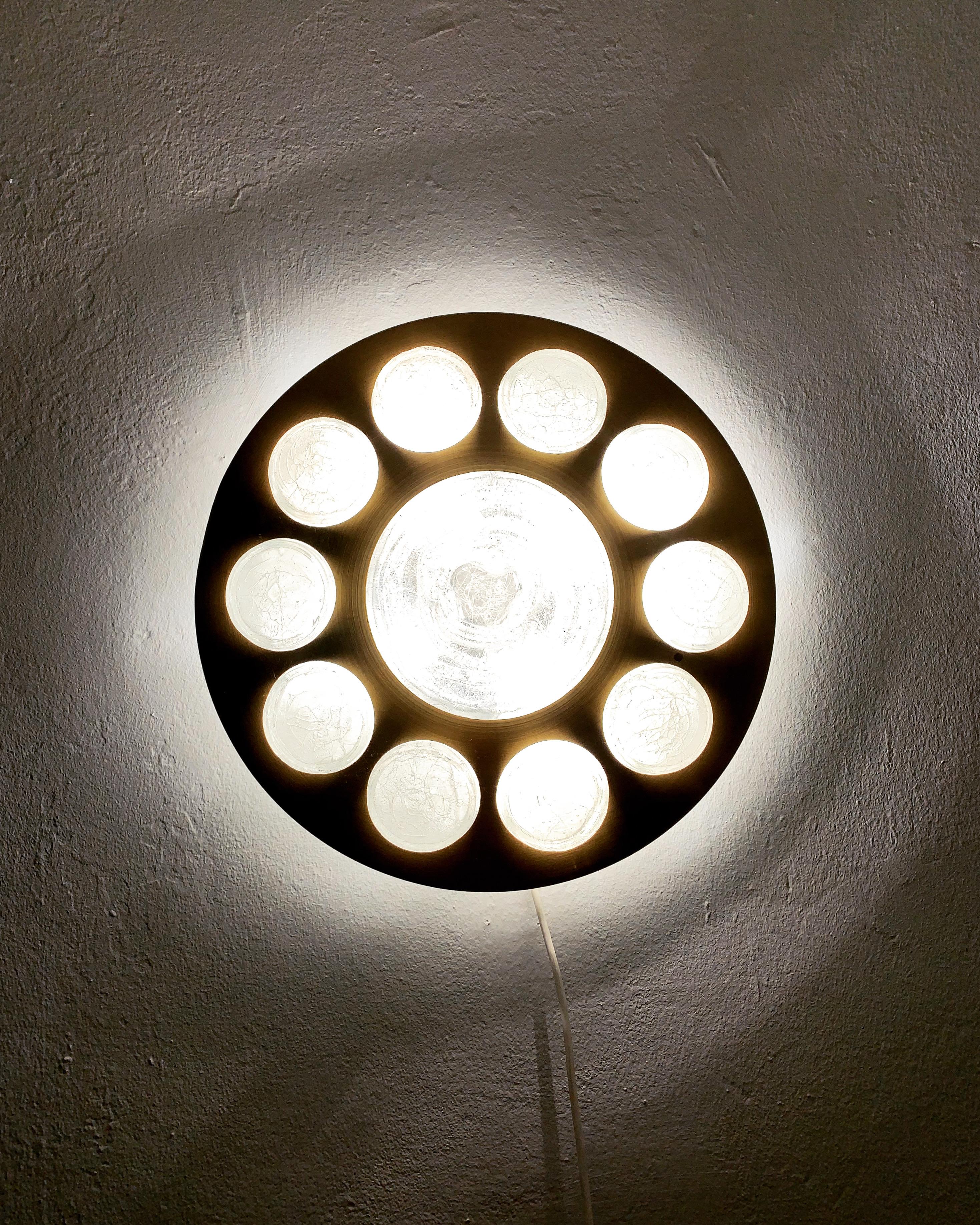 Métal Lampe encastrée Sputnik en verre de glace doré par Doria en vente