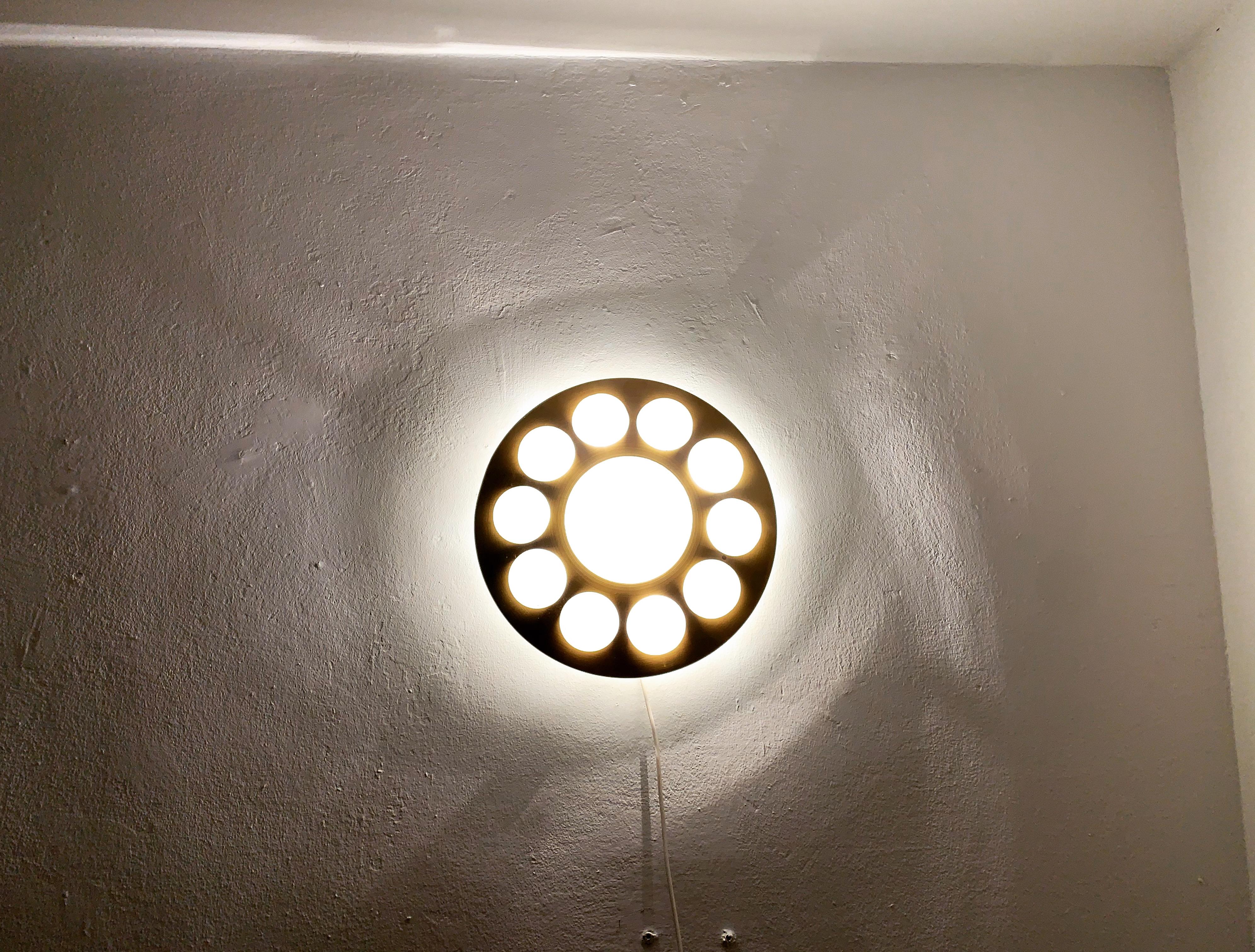 Lampe encastrée Sputnik en verre de glace doré par Doria en vente 1