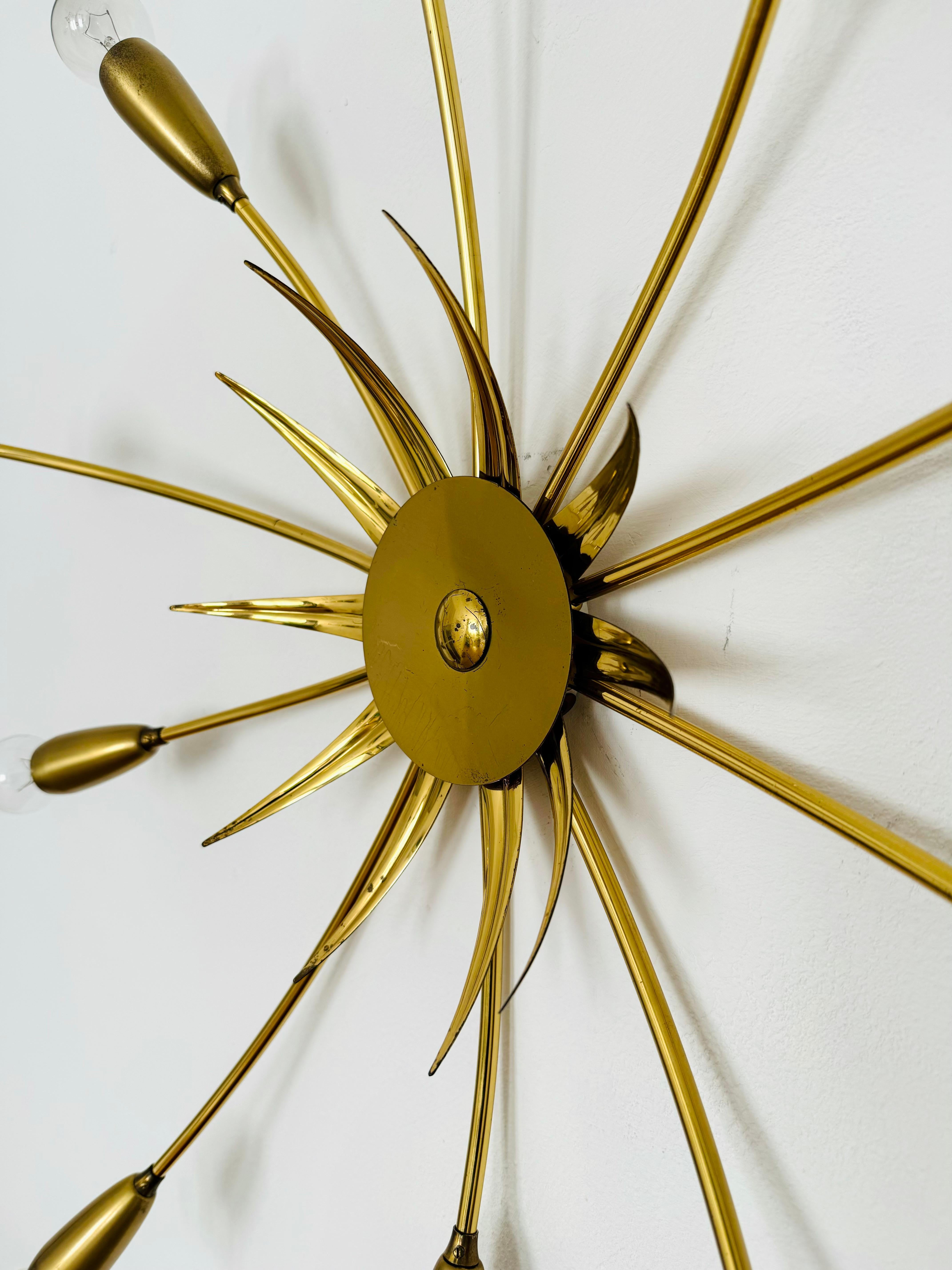 Lampe affleurante en laiton italien doré en vente 1