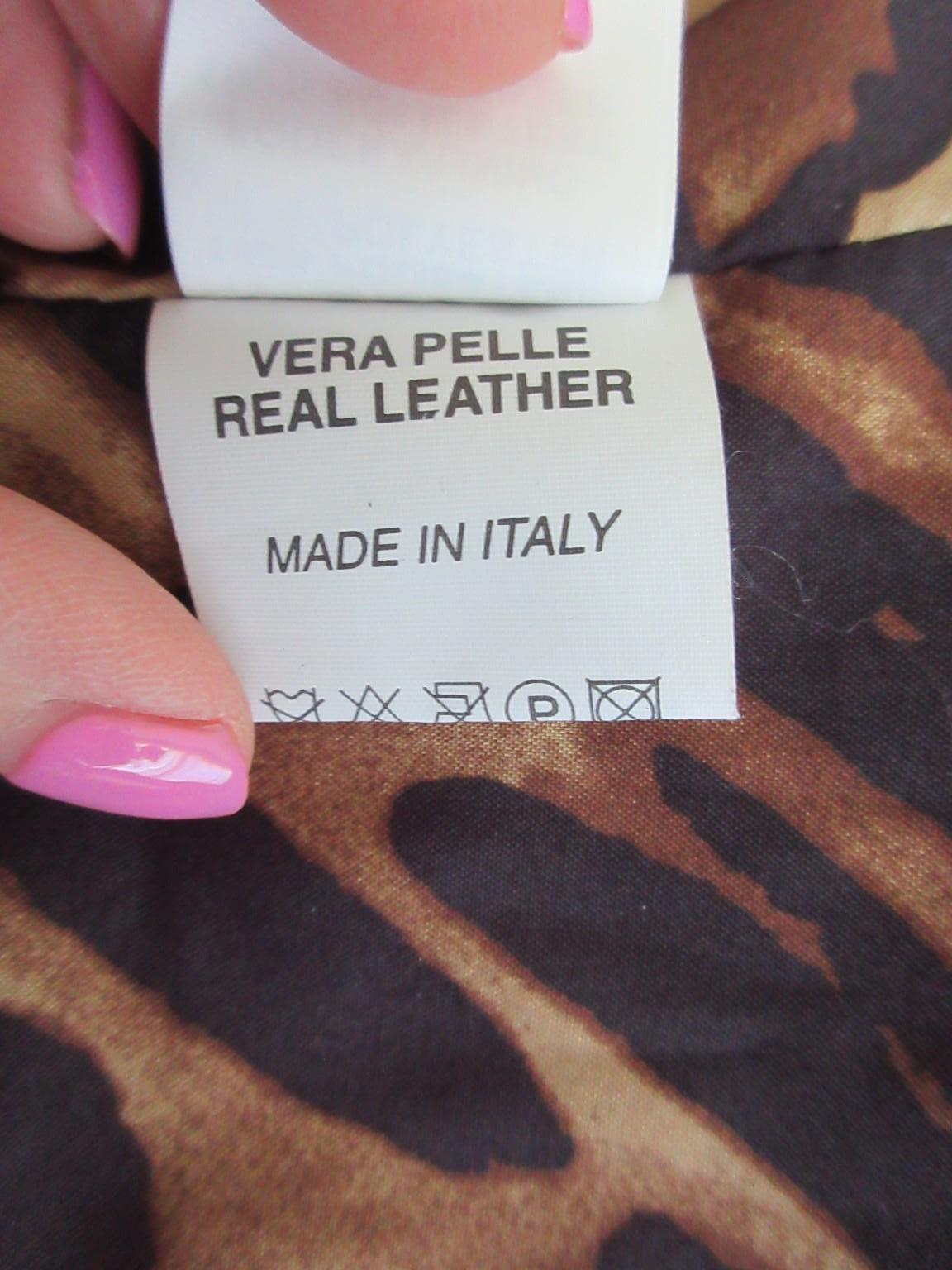Giacca in pelle dorata con borchie Small in vendita 3