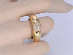 Golden Lechic ring with diamonds