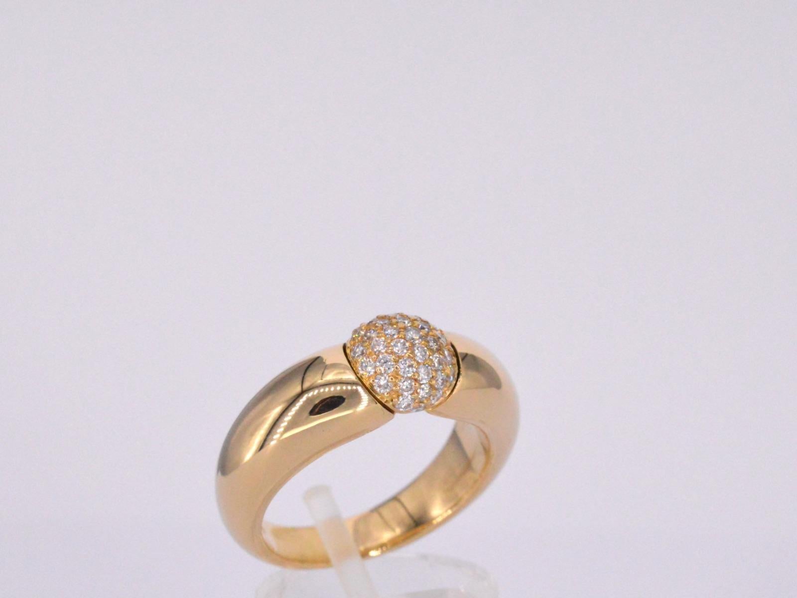 Women's or Men's Golden Lechic ring with diamonds For Sale