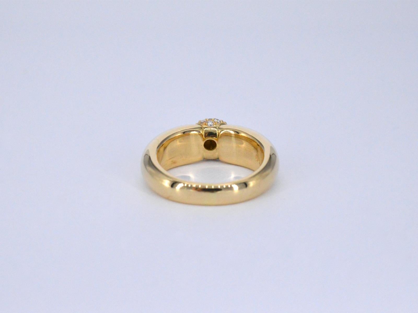 Anello Lechic d'oro con diamanti in vendita 2