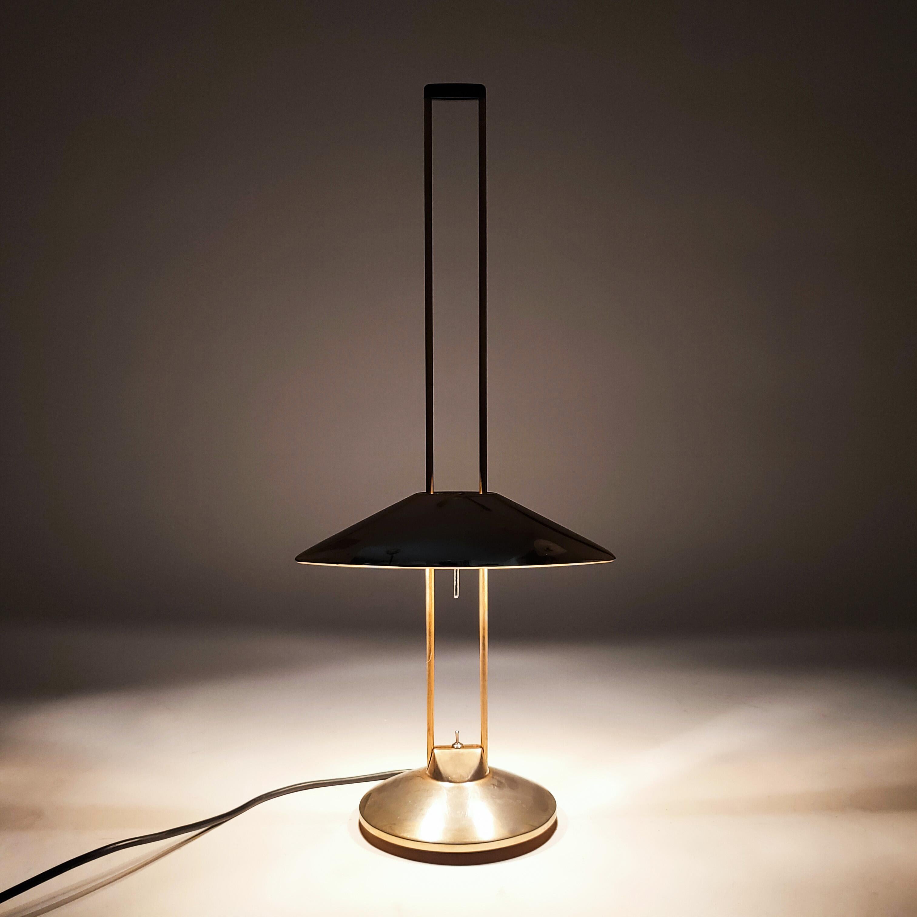 Fin du 20e siècle Golden Editions. Lampe de table de Jorge Pensi pour B-Lux, Espagne, années 1980 en vente