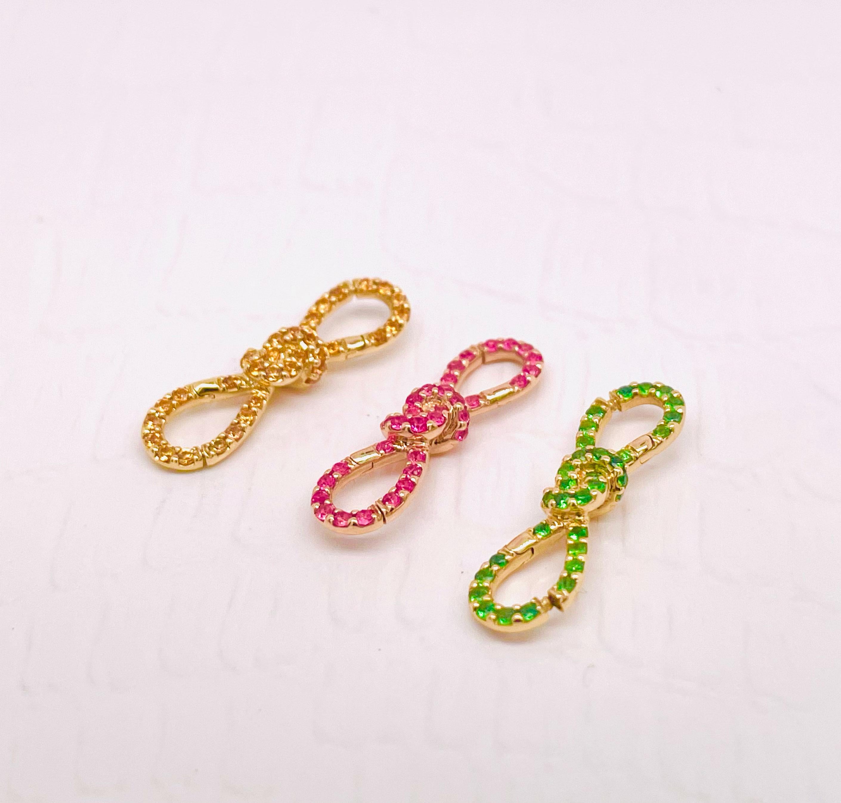 Fermoir pendentif en or jaune 18 carats avec grenat mandarin doré et nœud papillon en vente 1