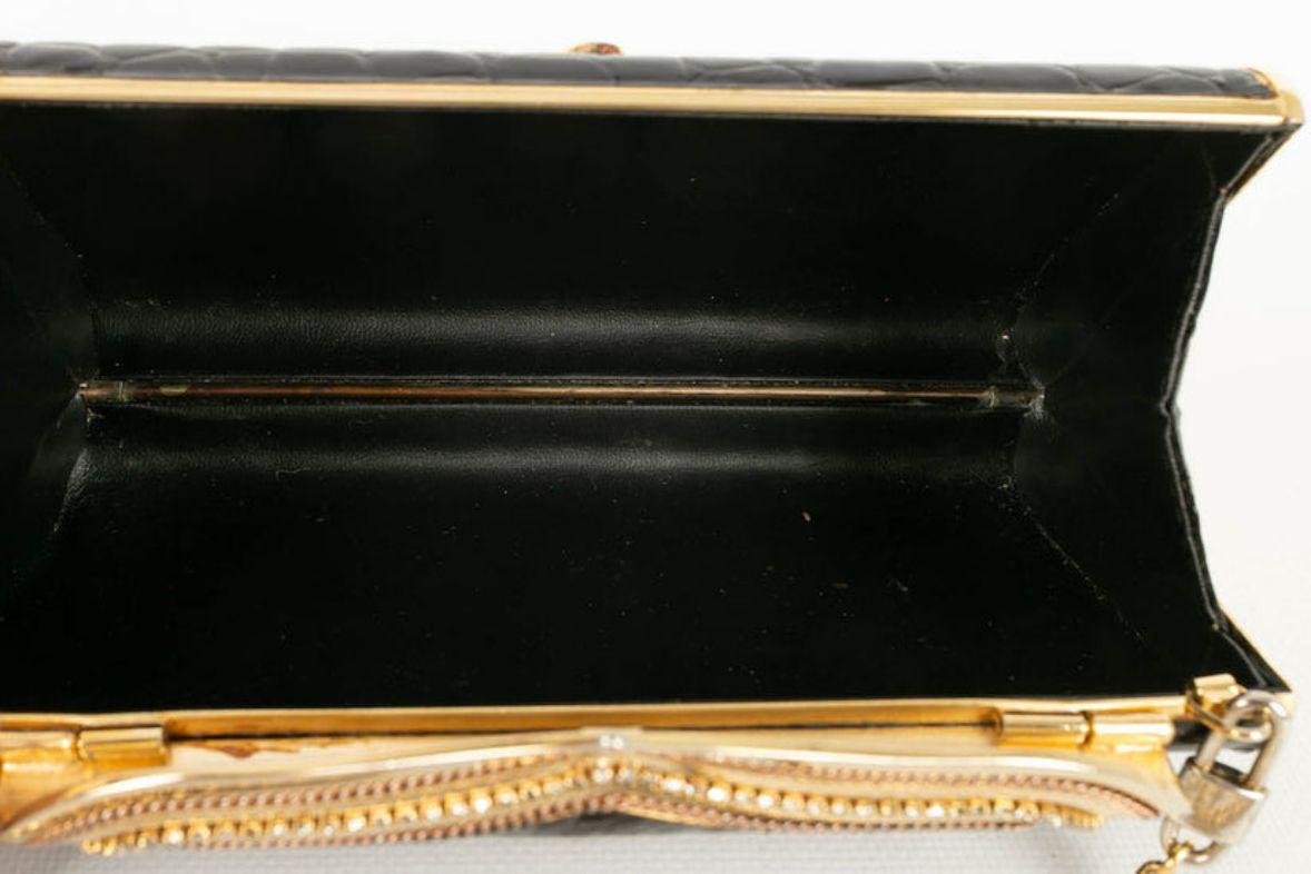 Golden Metal and Black Patent Leather Evening Bag For Sale 2