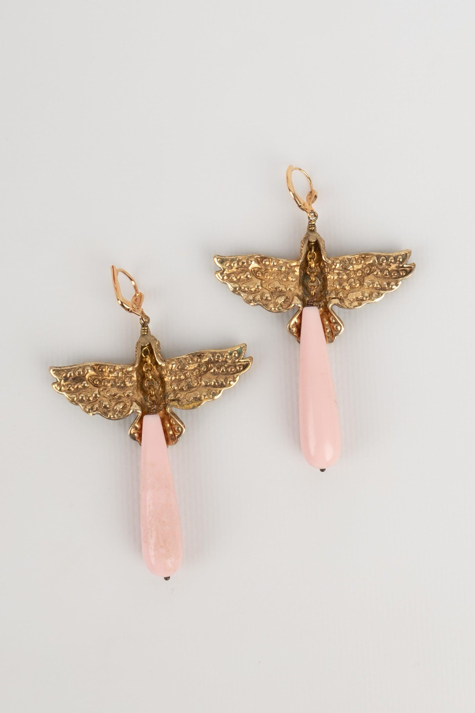 Golden Metal Earrings Representing Bird In Excellent Condition For Sale In SAINT-OUEN-SUR-SEINE, FR