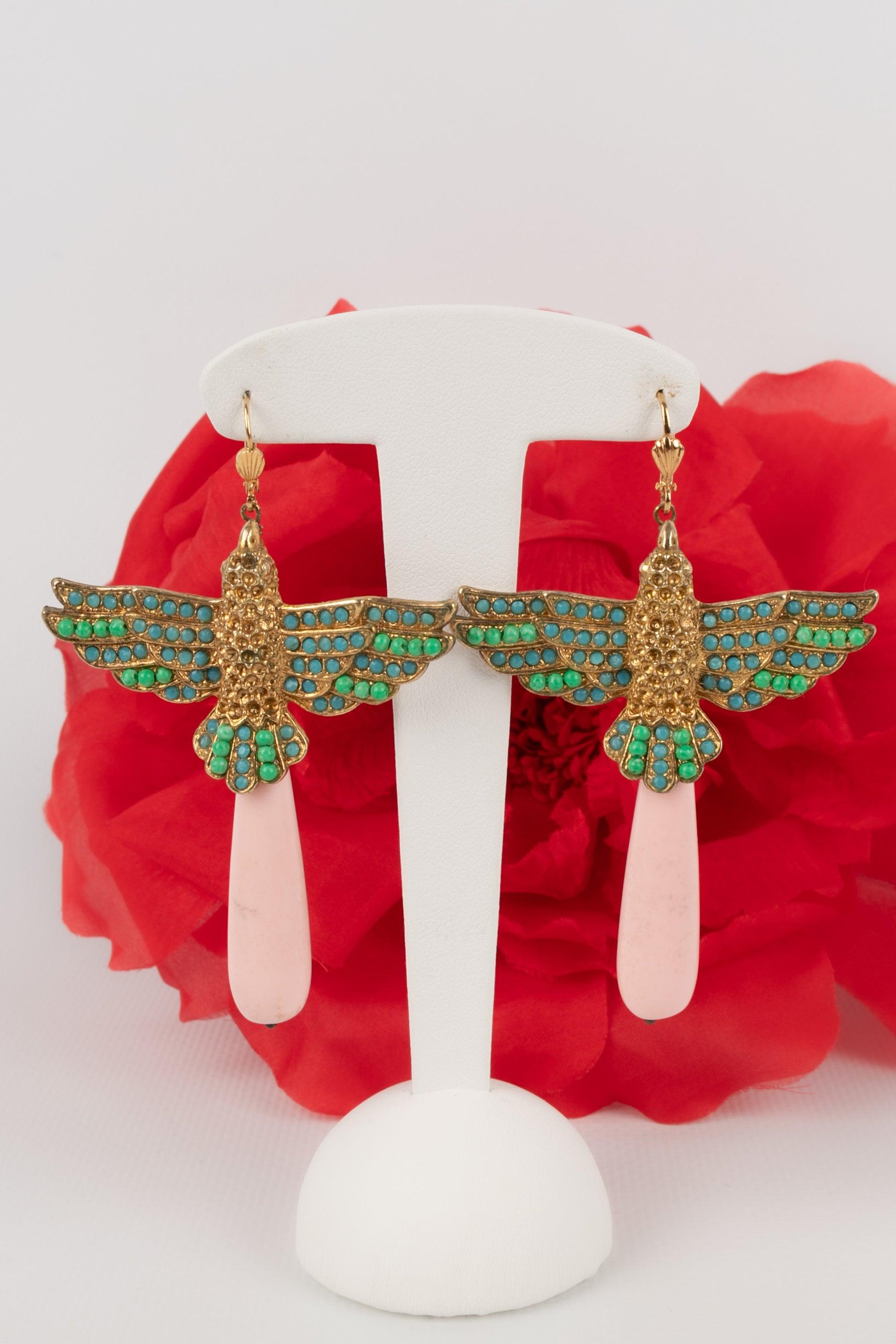 Golden Metal Earrings Representing Bird For Sale 3