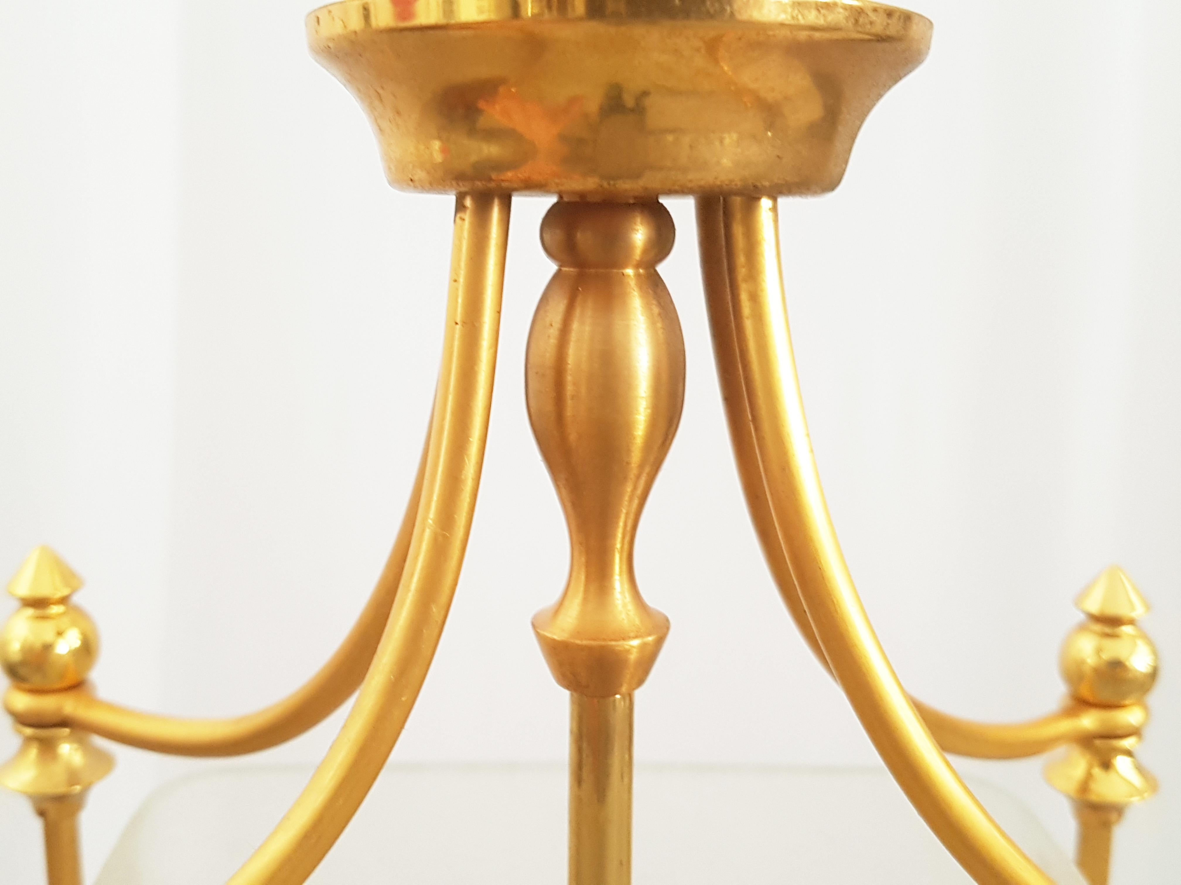 Lampe à suspension en métal doré et verre gravé des années 1960 d'Oscar Torlasco pour Lumi Excellent état - En vente à Varese, Lombardia