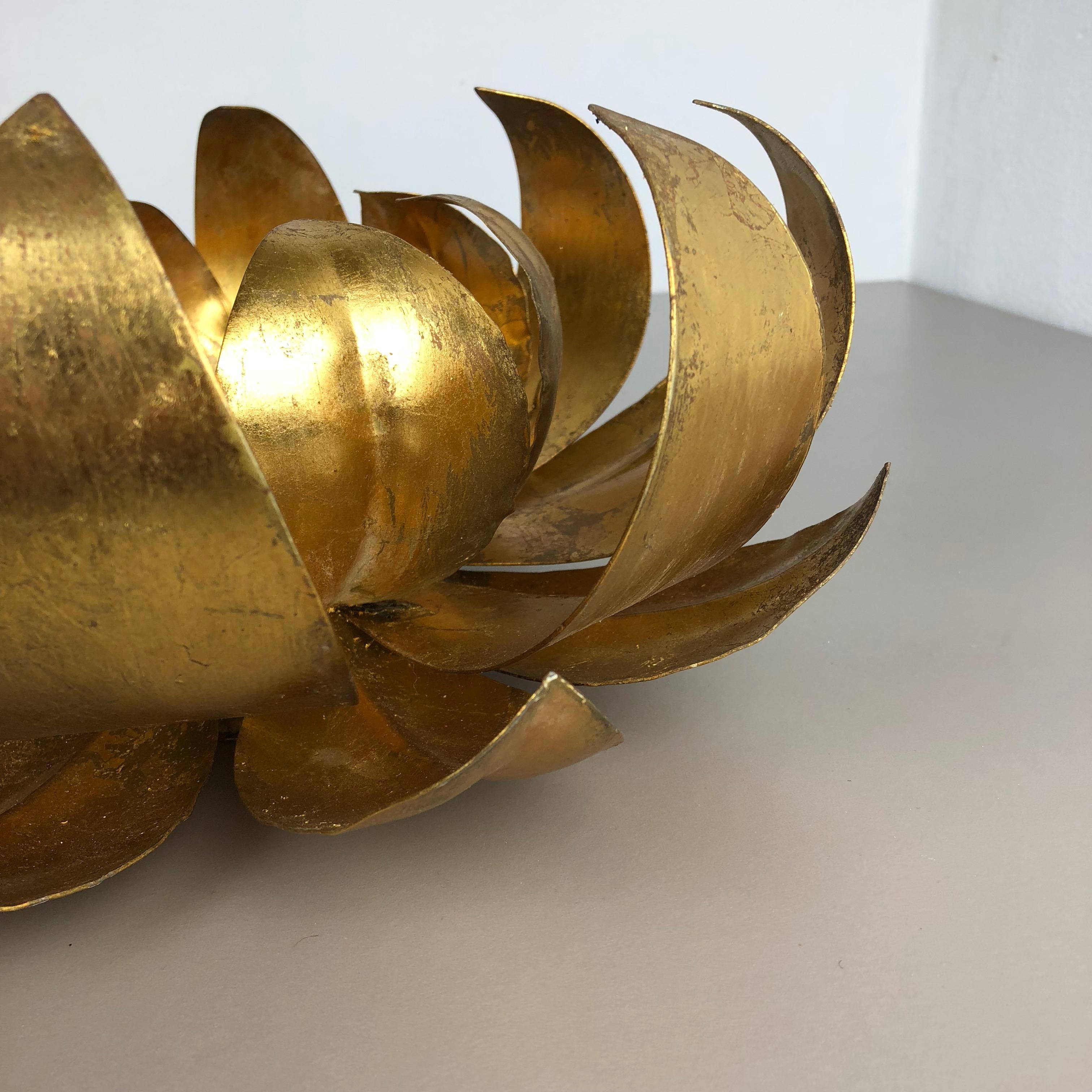 Golden Metal Florentiner Leaf Theatre Wall Ceiling Light Sconces, Italy, 1960s 8