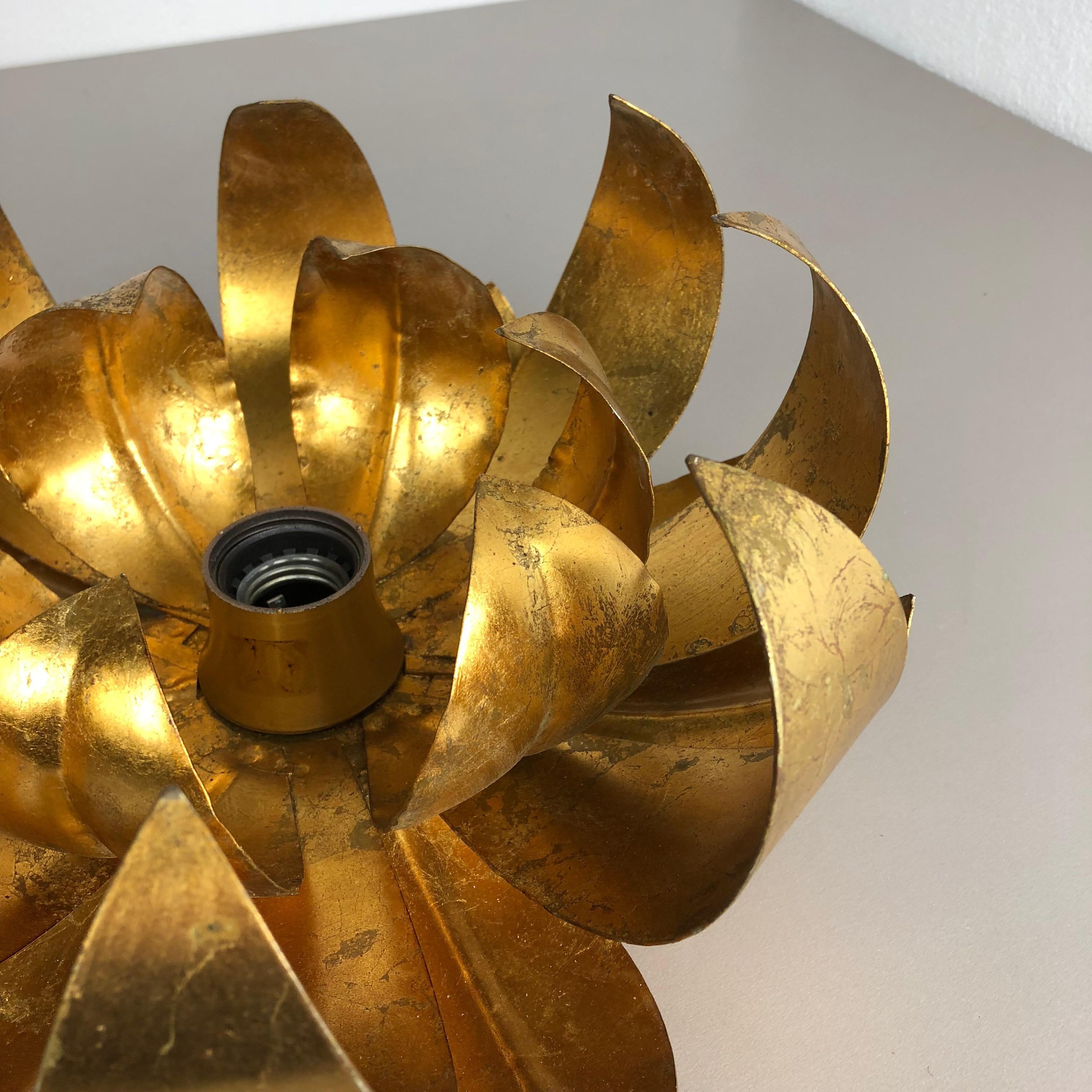 Golden Metal Florentiner Leaf Theatre Wall Ceiling Light Sconces, Italy, 1960s 2