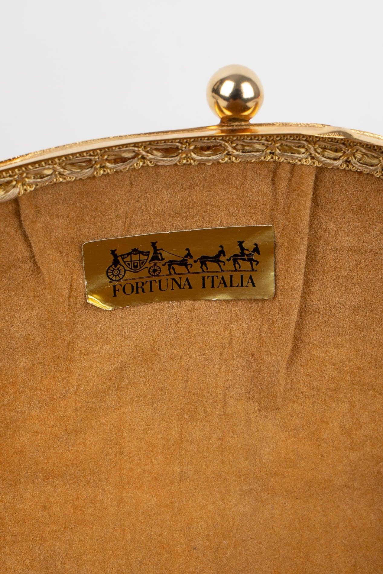 Fortuna Golden Metal Seashell Bag 4