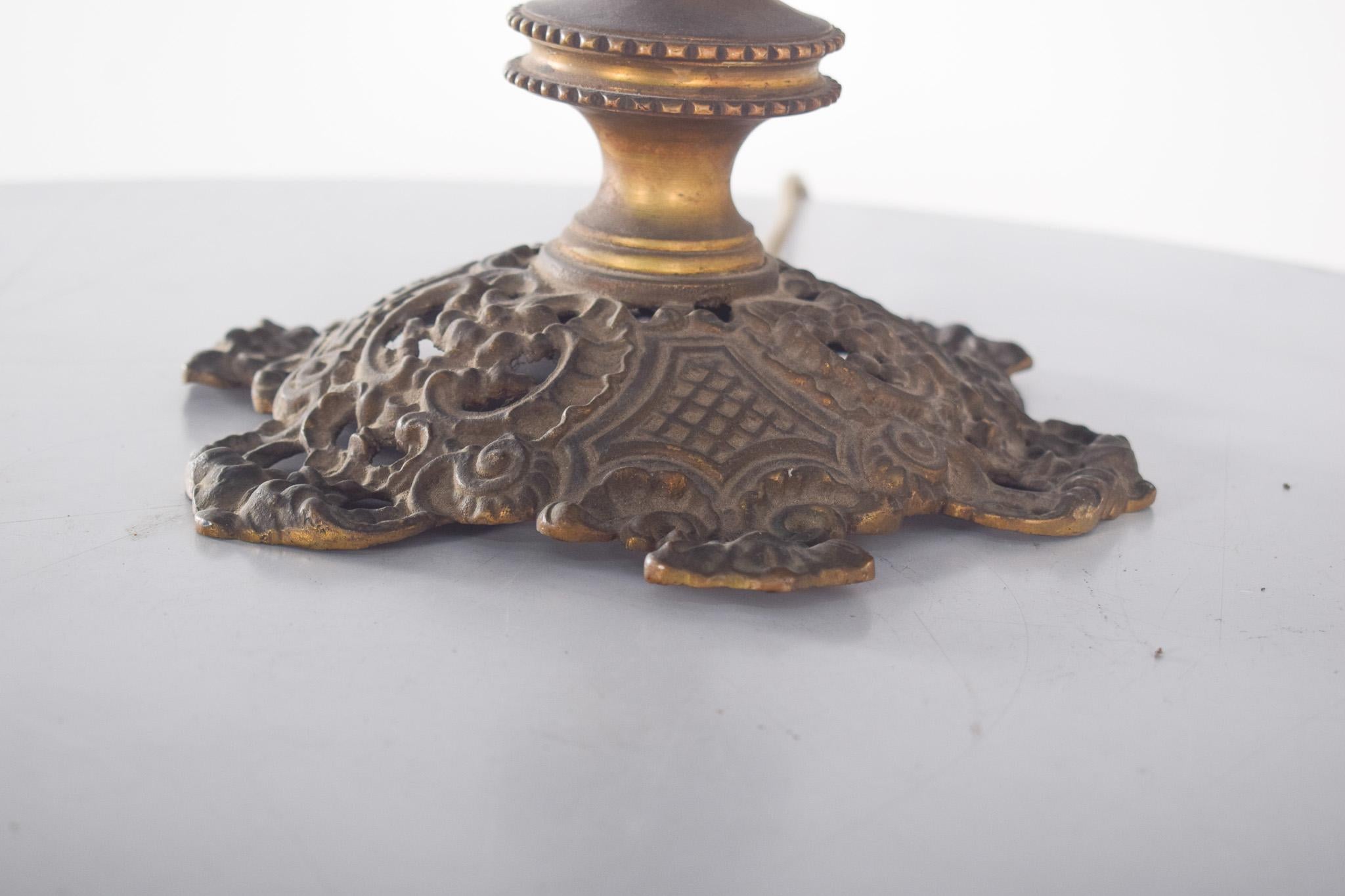 Mid-Century Modern Golden Metal Table Lamp For Sale