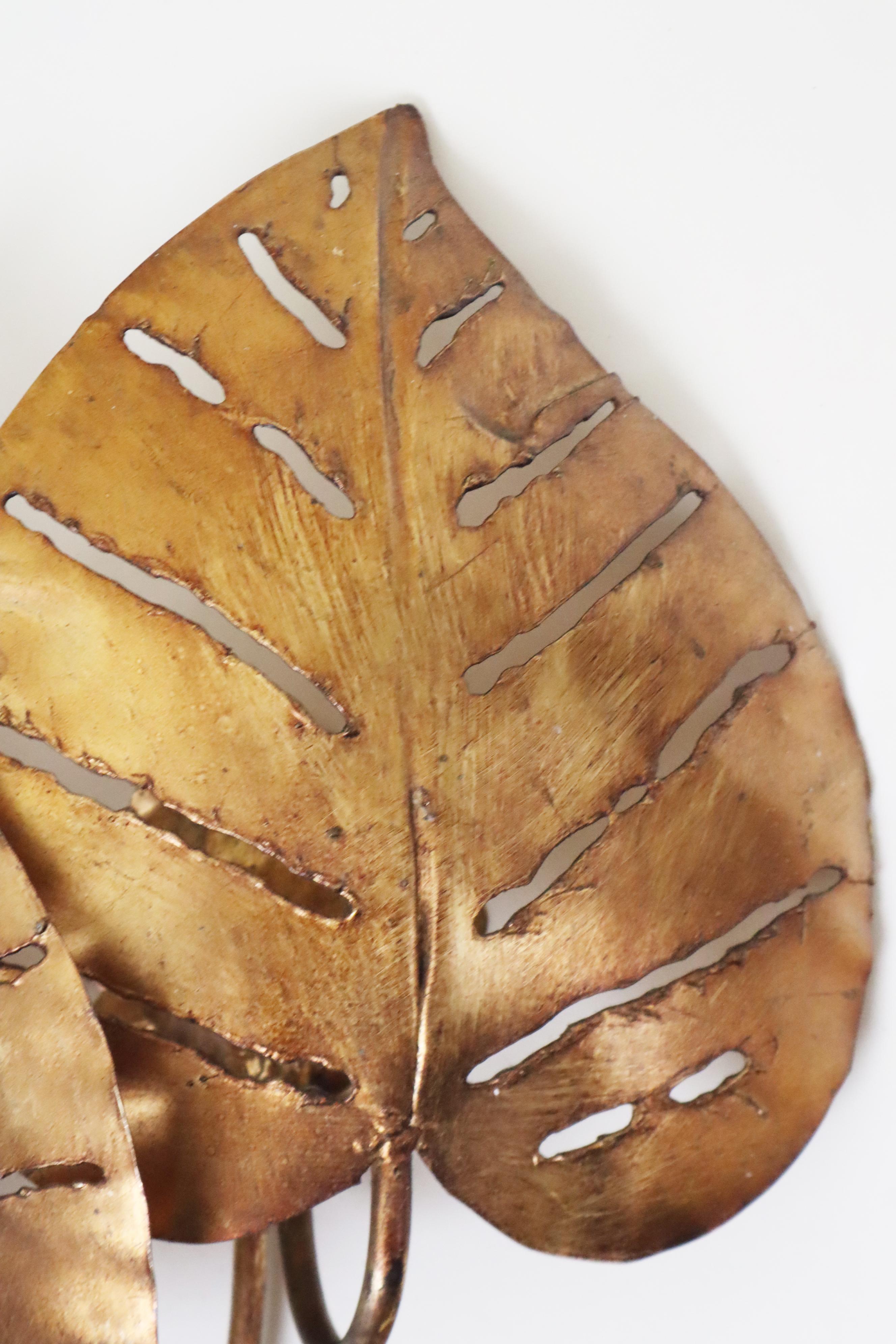 Metallo Lampada da parete Monstera dorata con doppia foglia, Maison Jansen, Francia in vendita