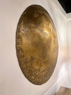 Sculpture murale "Lune d'or" de Michel Pichard