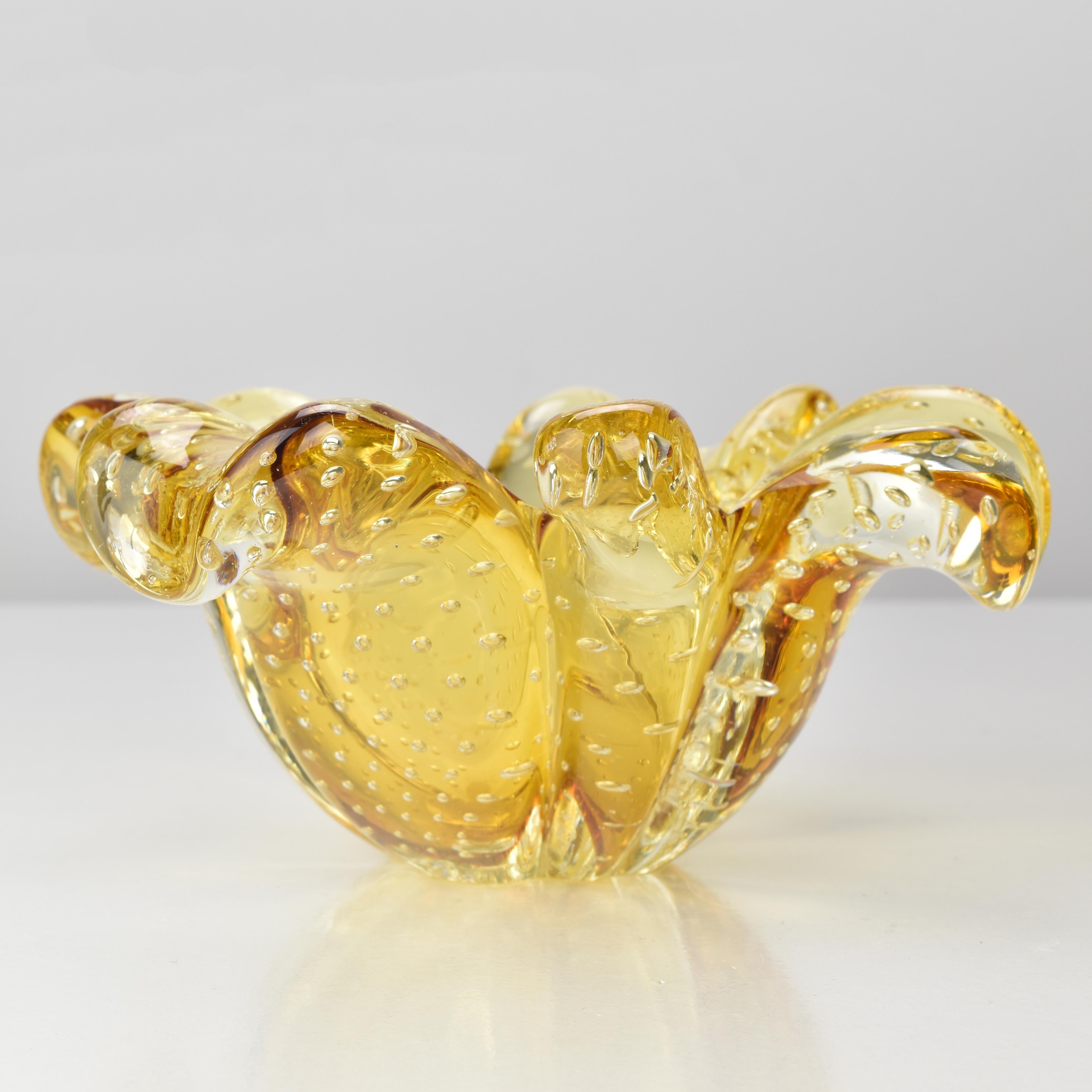 Fatto a mano Ciotola a trifoglio Bullicante di Murano dorata di Scarpa & Schiavon, anni '50 in vendita