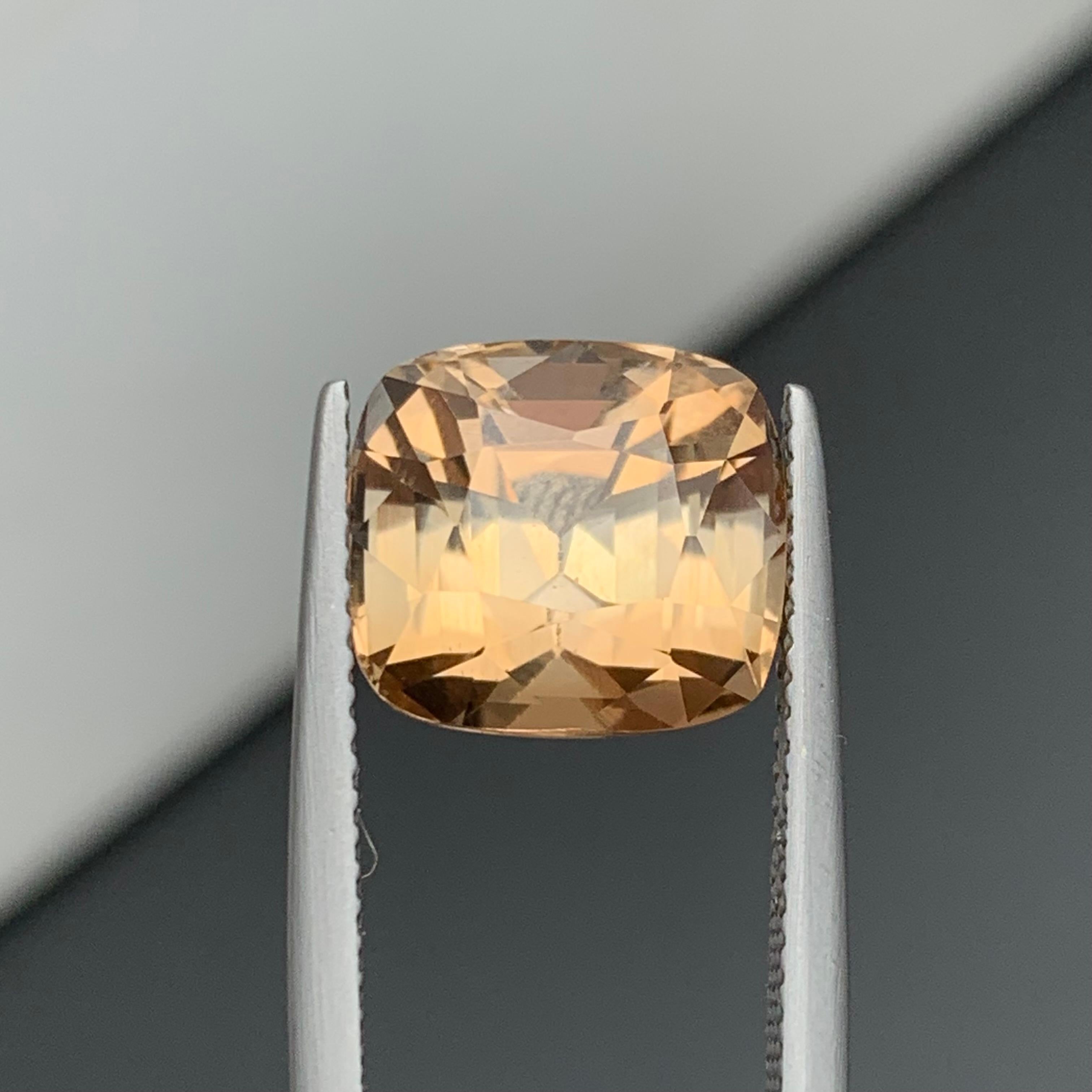 Golden Natural Topaz Ring, Necklace Pendant Loose Gemstone 7.35 Ct Cushion Cut For Sale 3