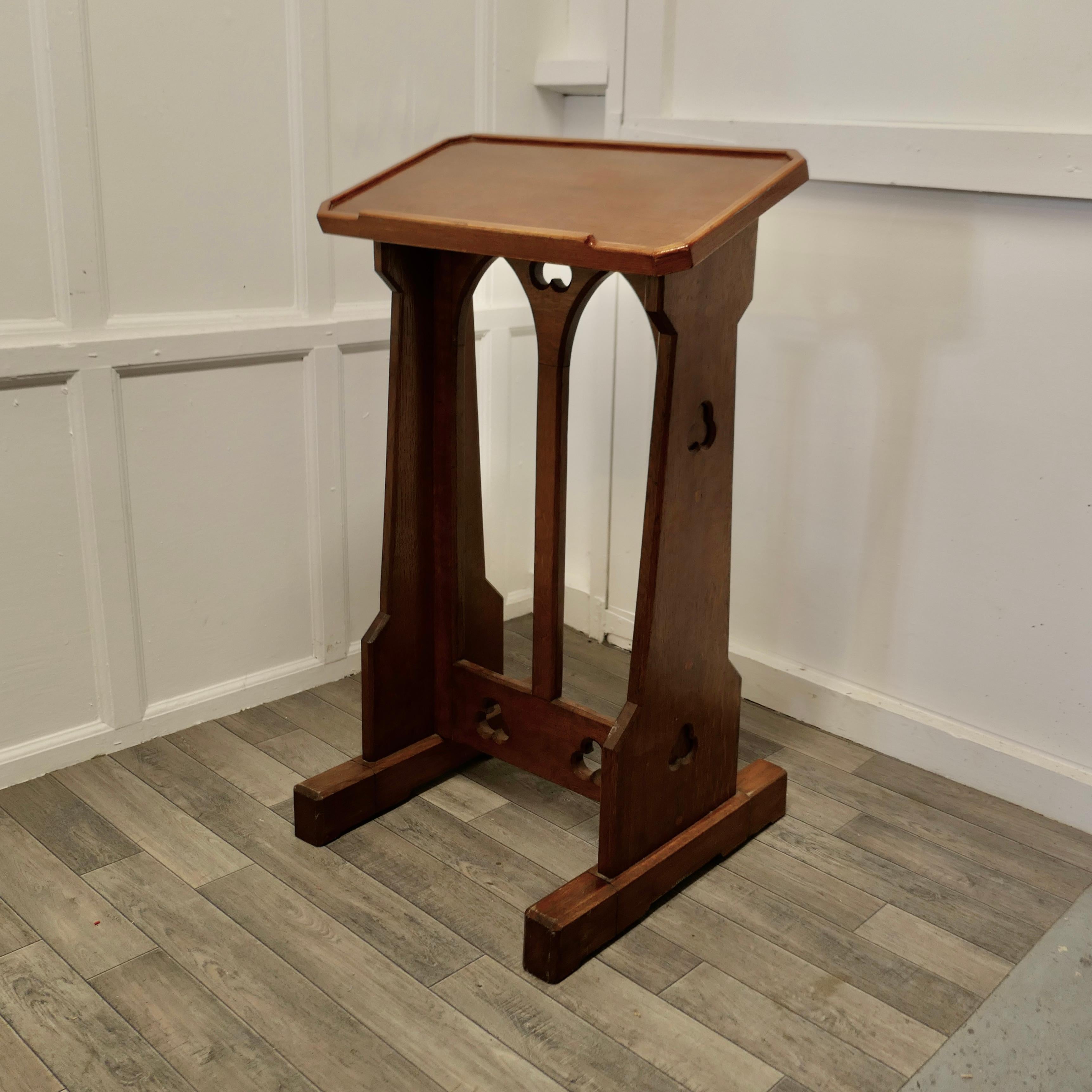 Golden Oak Arts and Crafts restaurant reception greeter 


Golden Oak Arts and Crafts Greeter, the top of the desk has a small gallery around the edge to hold menus etc. in place 

There is a sturdy adjustable height base at the bottom of the