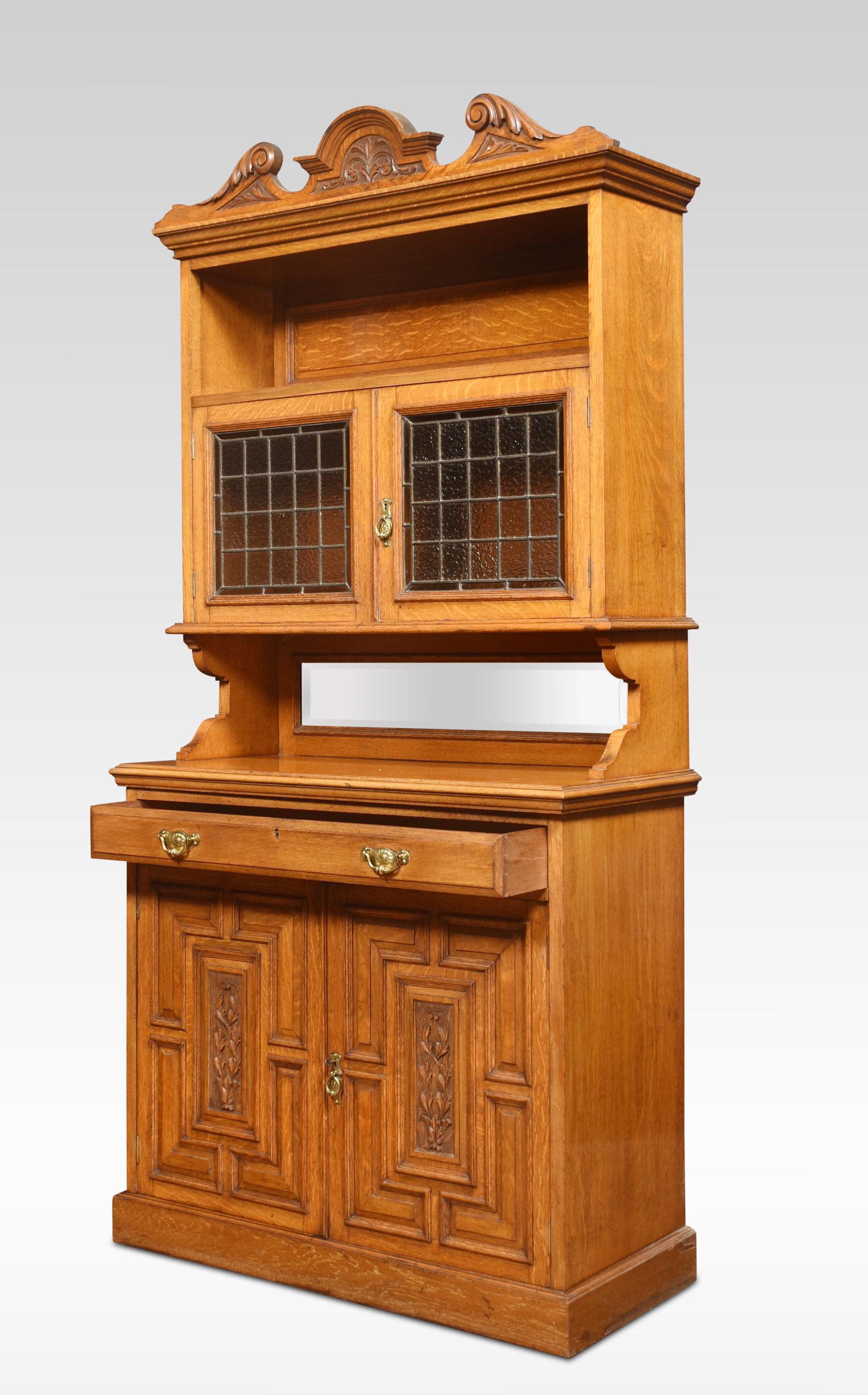 Golden Oak Cabinet In Good Condition For Sale In Cheshire, GB