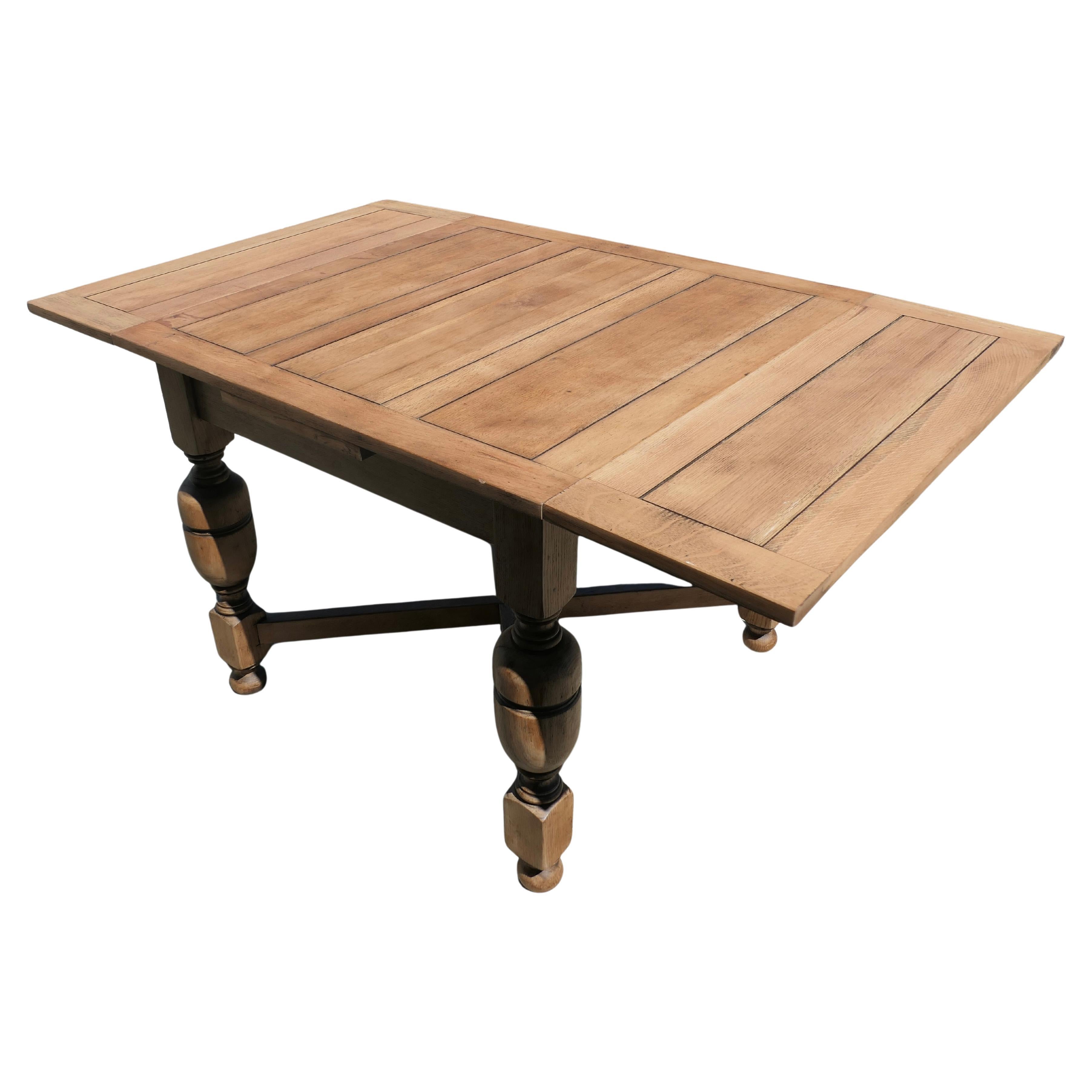 Table à rallonge Oak Oak Cottage  Il s'agit d'une petite pièce