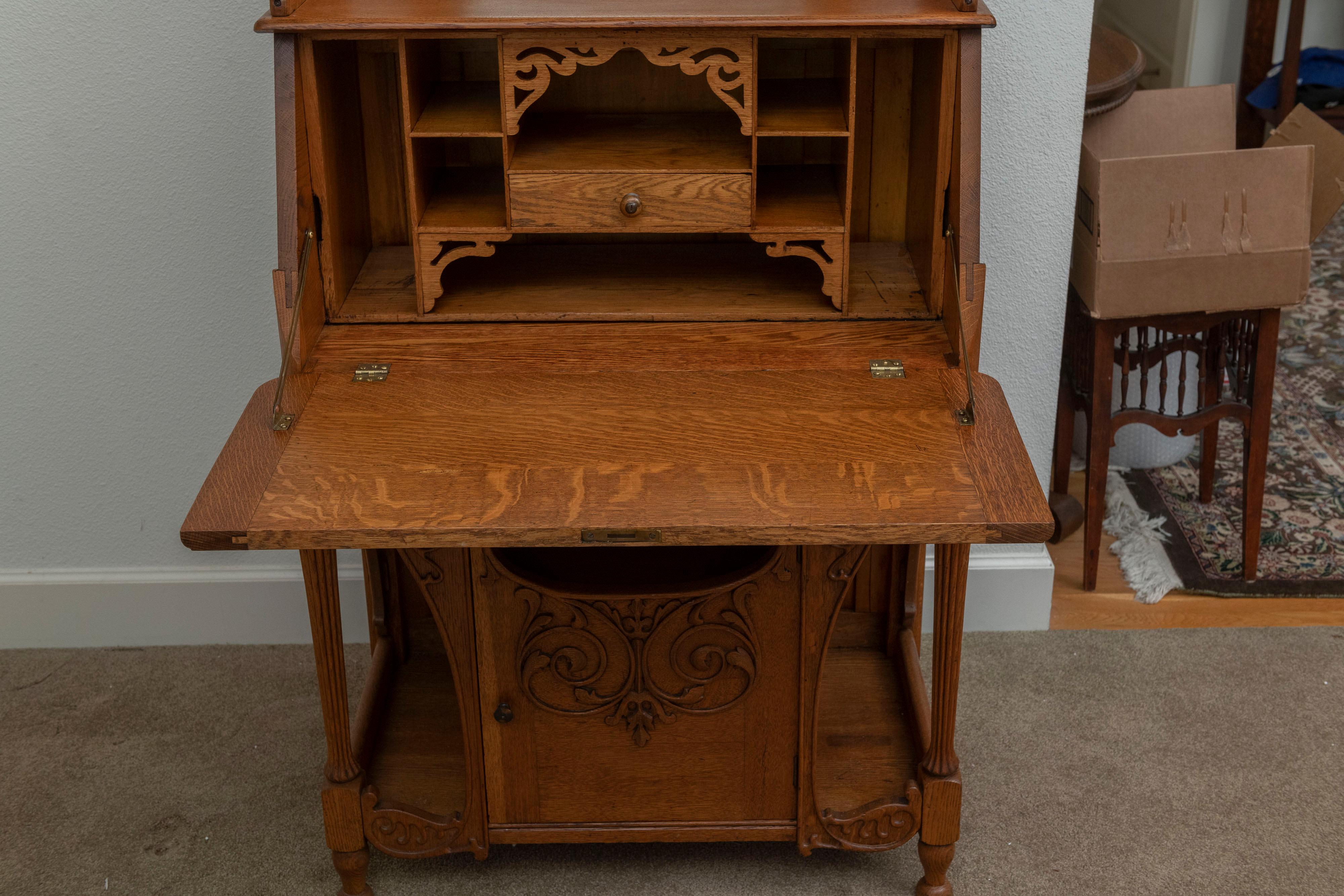 Late Victorian Golden Oak Secretary / Desk, Carvings, Mirror, Drawer, American, ca. 1900 For Sale