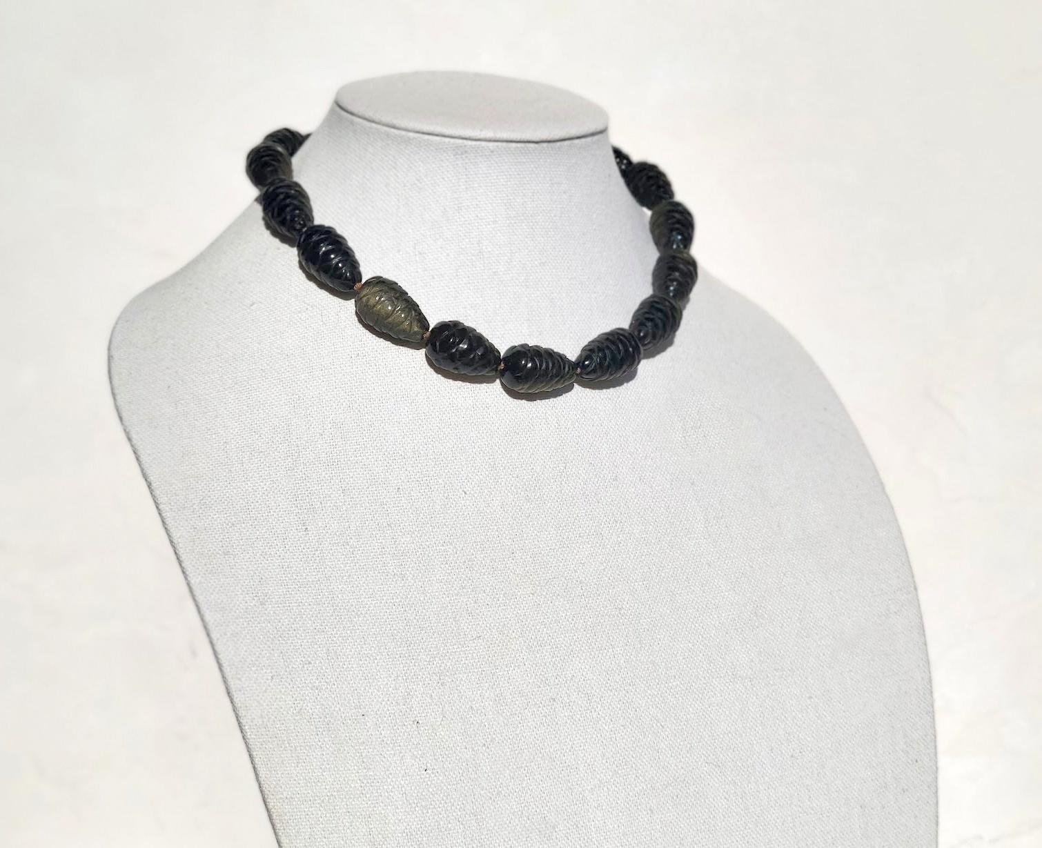 Collana di ossidiana dorata in vendita 6