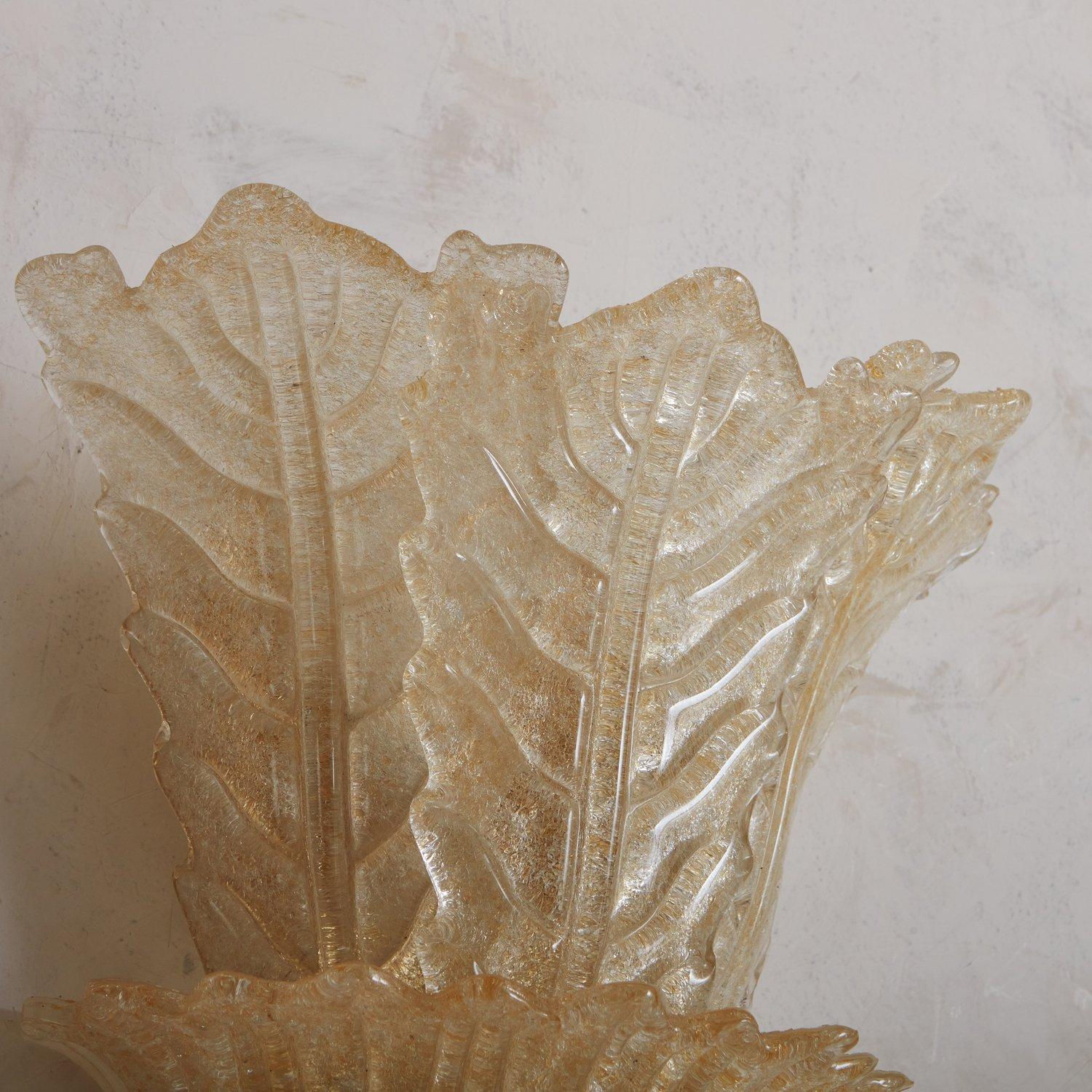 Golden Opalescent Murano Leaf Sconce, Italy 1980s, 3 Available In Good Condition For Sale In Chicago, IL
