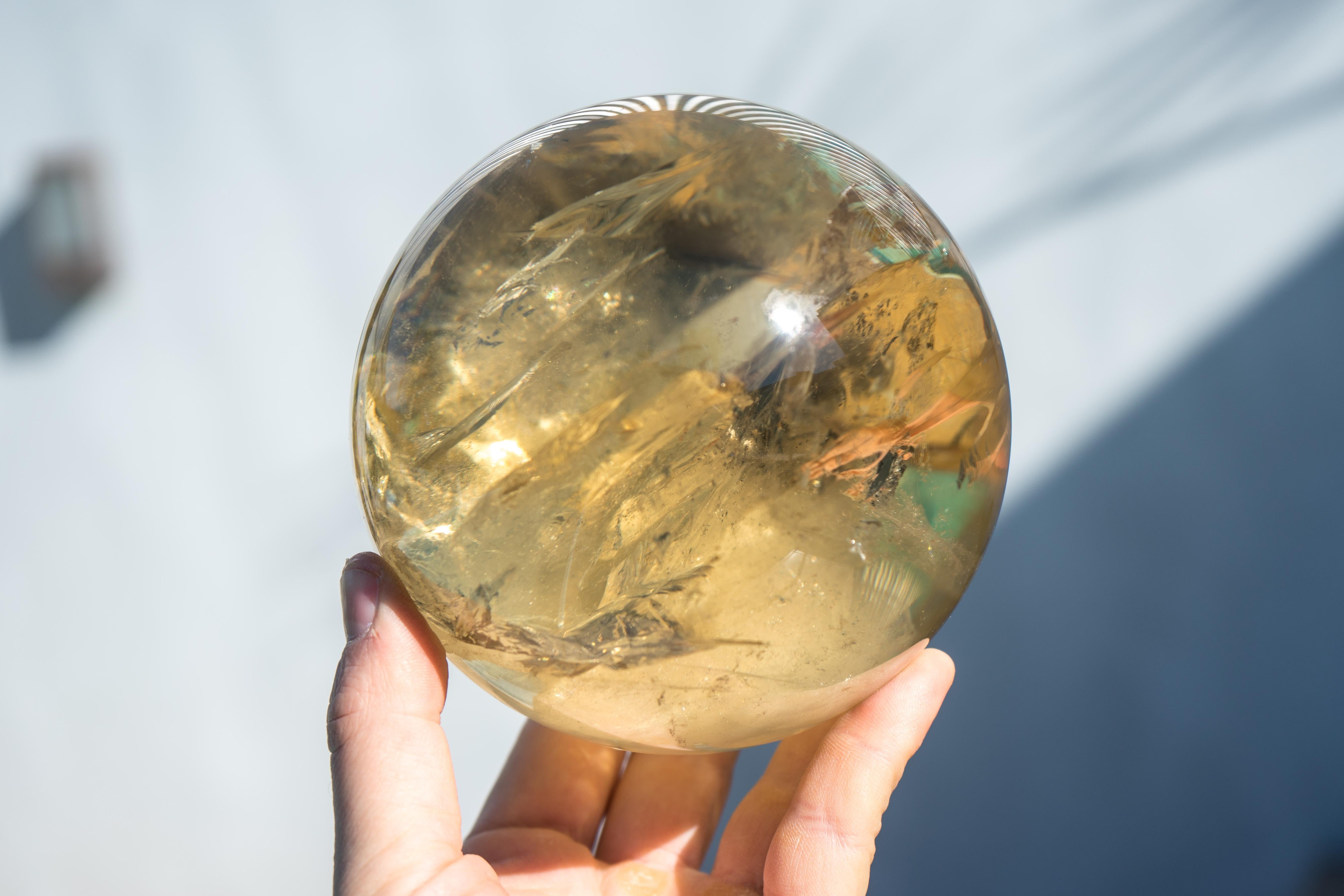Sphère de citrine orange doré, art en cristal, citrine naturelle authentique rare en vente 4