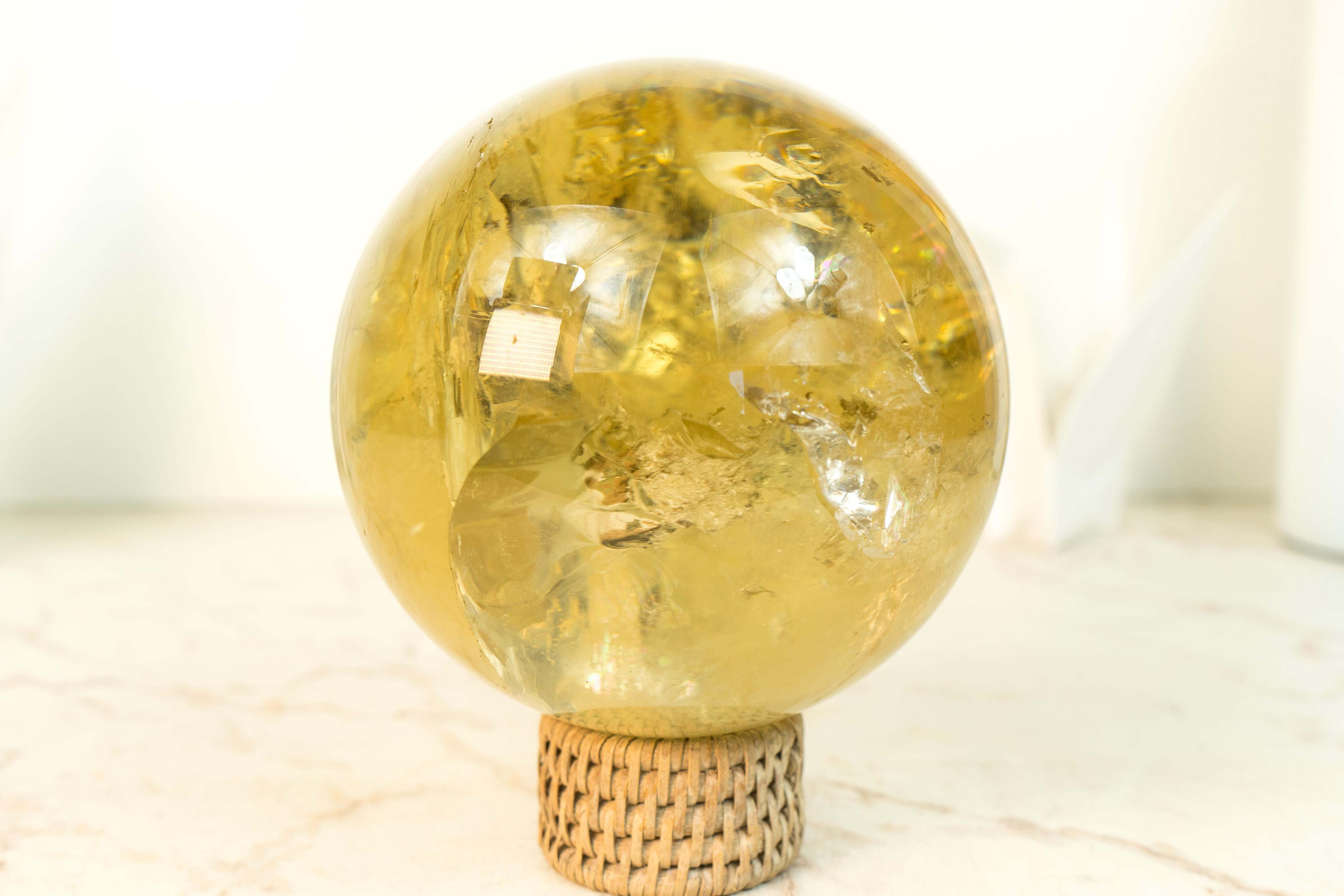 Sphère de citrine orange doré, art en cristal, citrine naturelle authentique rare en vente 3