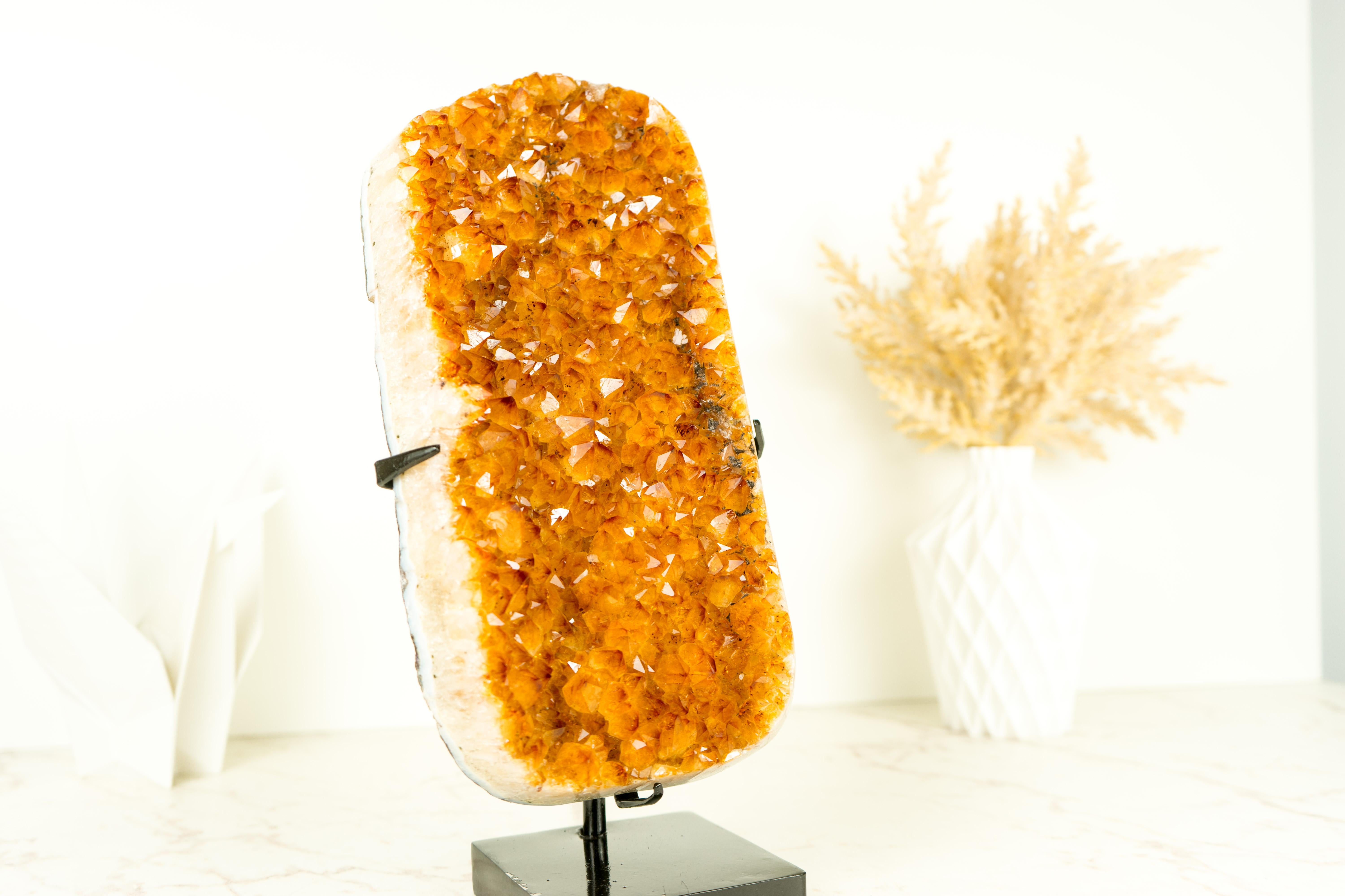Golden Orange Crystal Citrine Cluster with Sparkly Citrine Druzy, Crystal Accent In New Condition For Sale In Ametista Do Sul, BR
