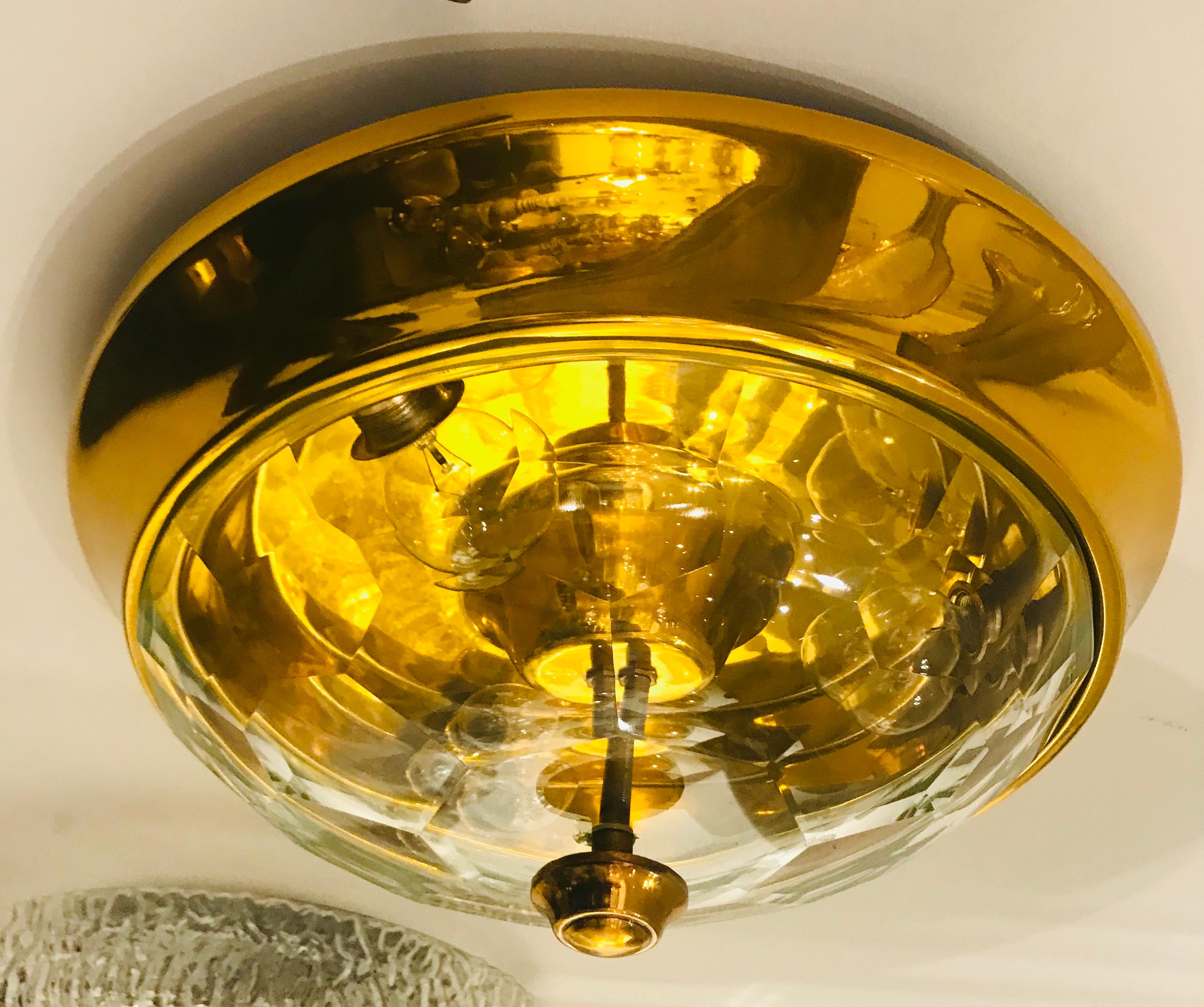 Golden Oscar Torlasco Lumi Crystal 1970s Italian  Flush Ceiling Light In Excellent Condition For Sale In New York, NY
