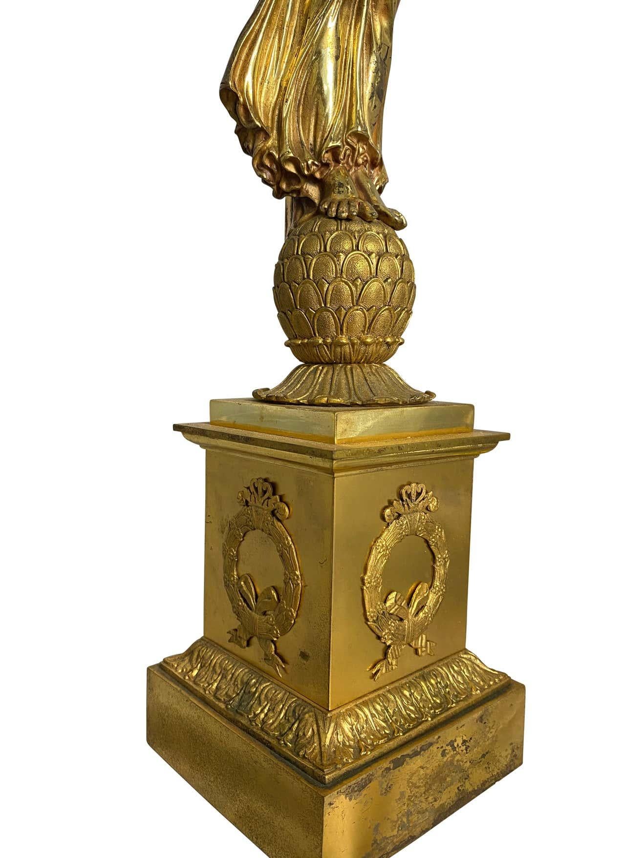 Golden Pair of Allegorical Tazzas, 20th Century For Sale 5