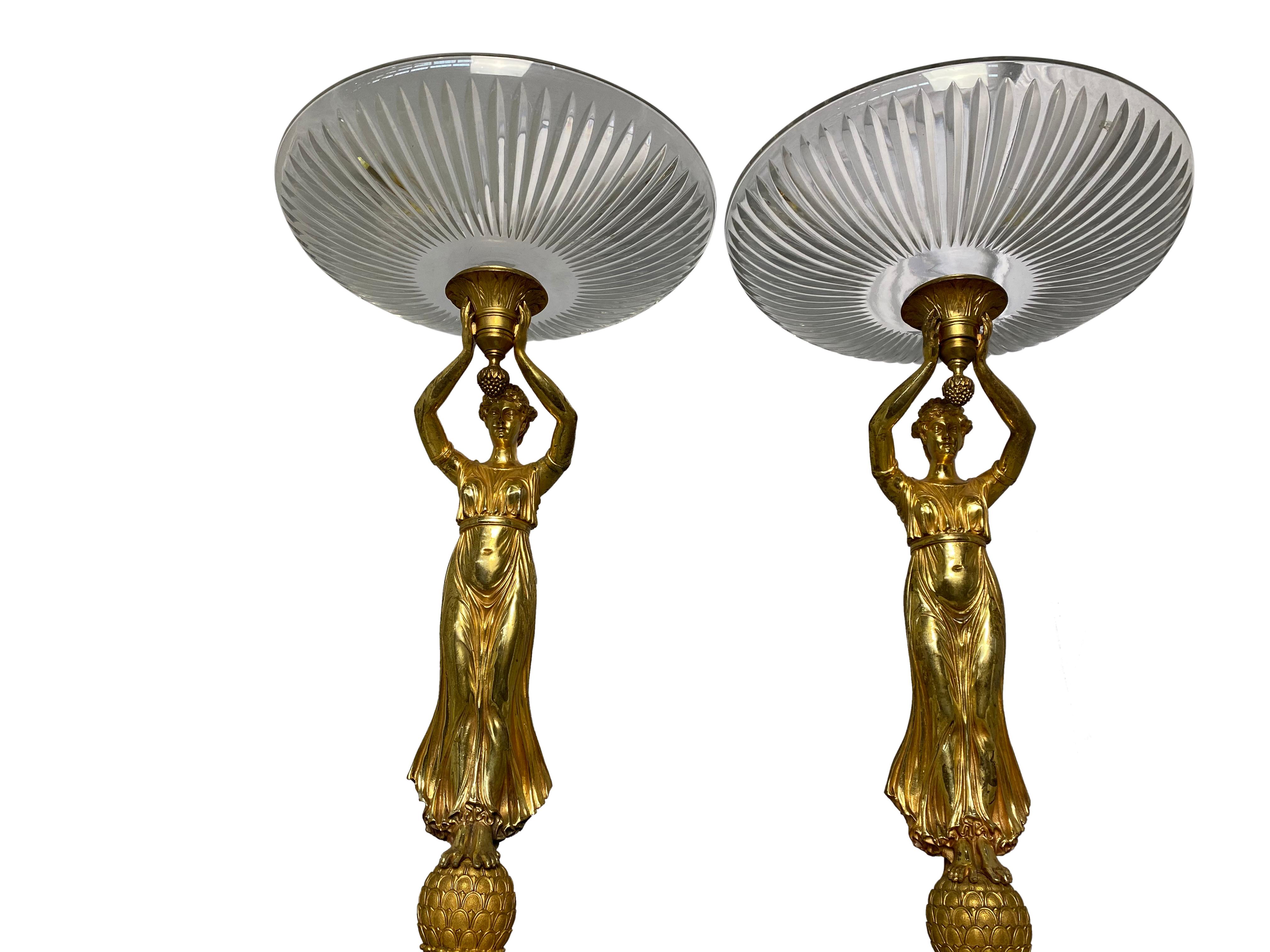Golden Pair of Allegorical Tazzas, 20th Century For Sale 8