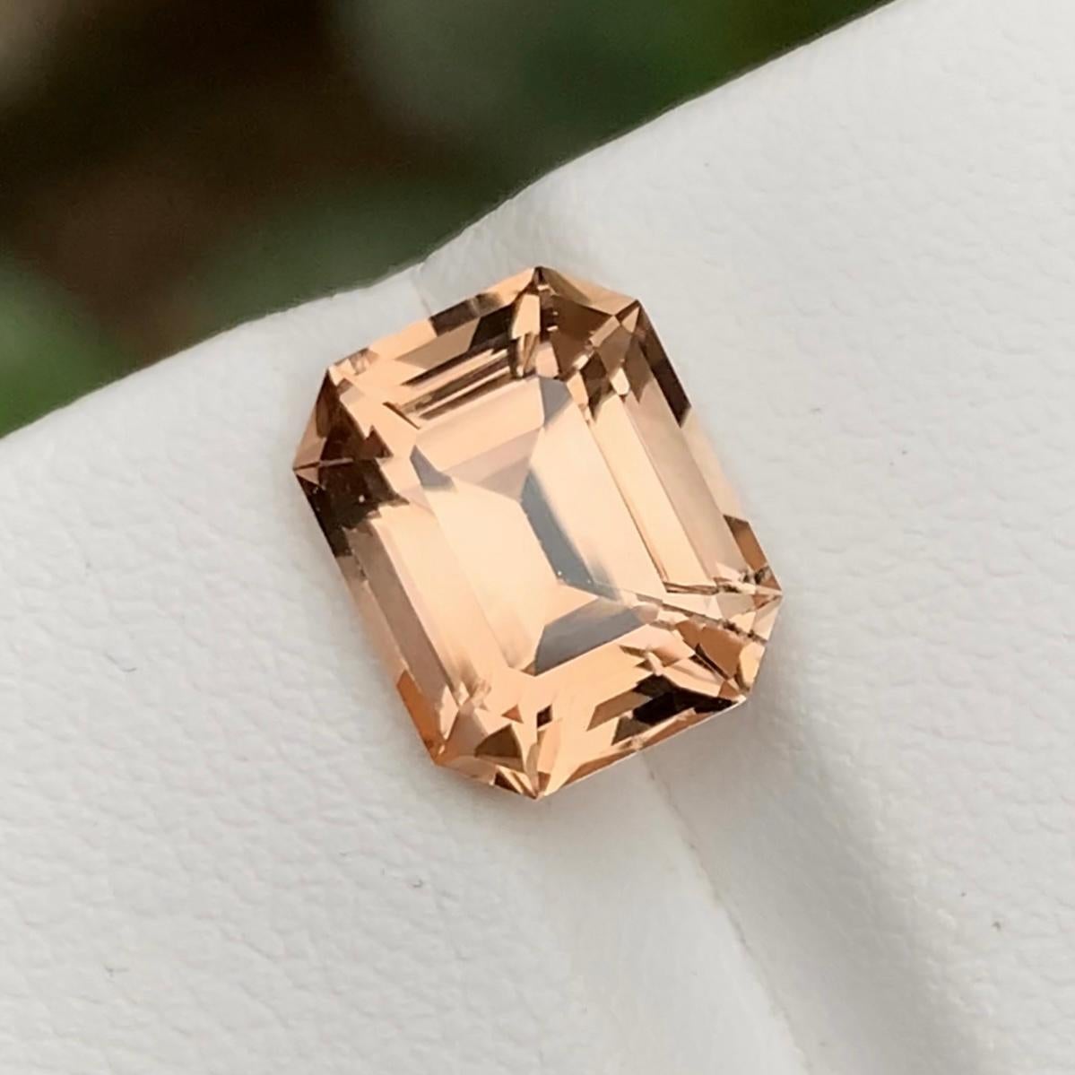 Golden Peach Natural Imperial Topaz Gemstone, 4.75 Ct Emerald Cut-Ring/Pendant In New Condition In Peshawar, PK