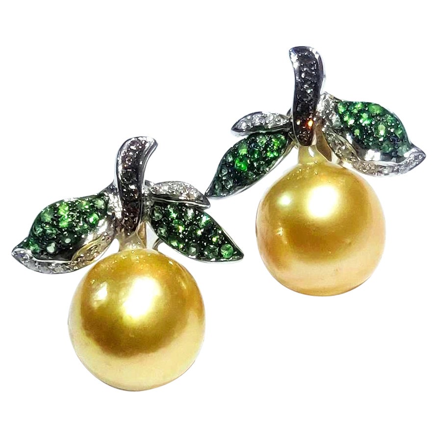 Golden Pear South Sea Pearl Tsavorite Champagne White Diamond 18K Gold Earrings For Sale