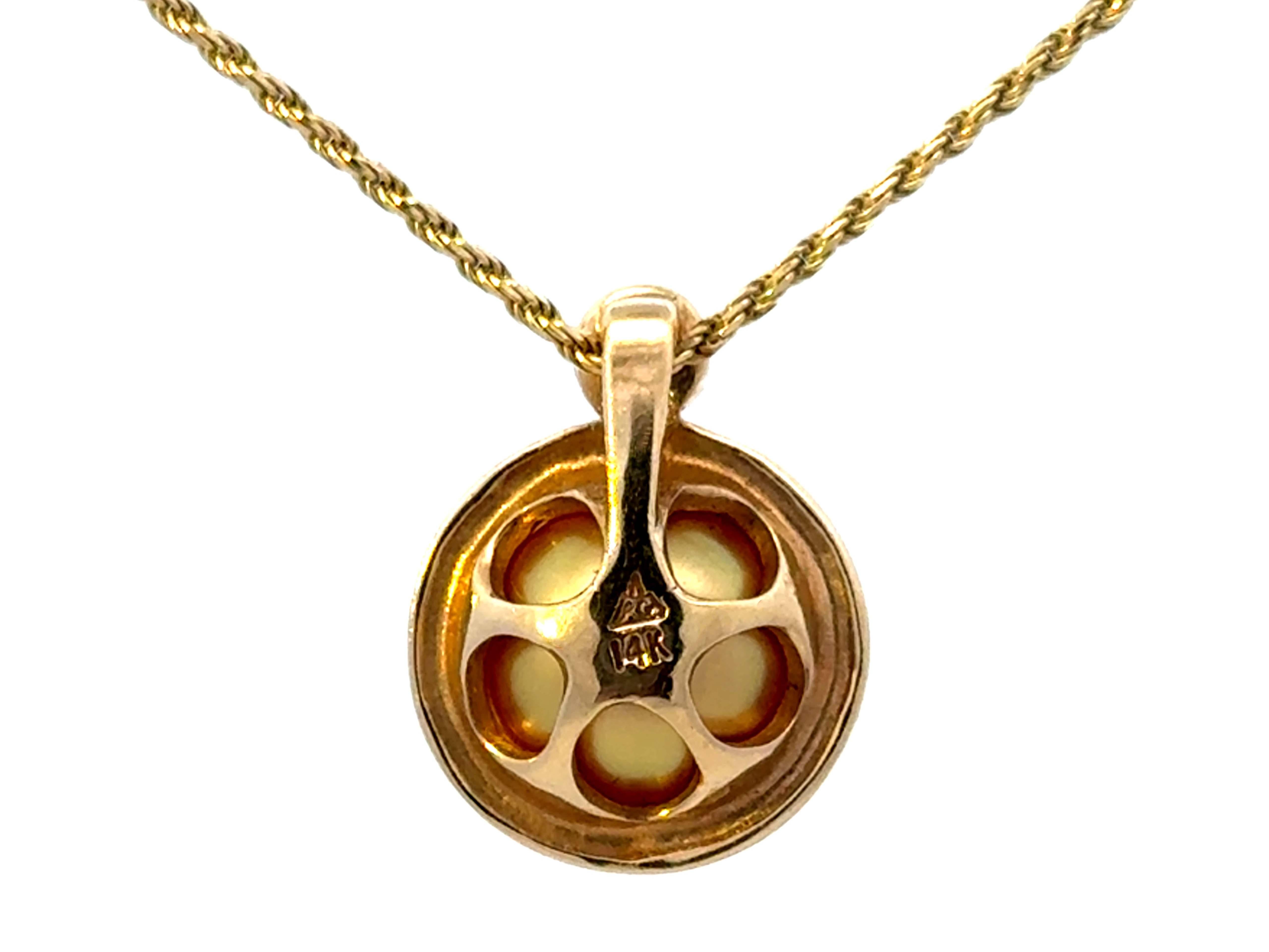 Pendentif en or jaune 14 carats serti d'une perle dorée et de diamants sur chaîne de 16 pouces en vente 1