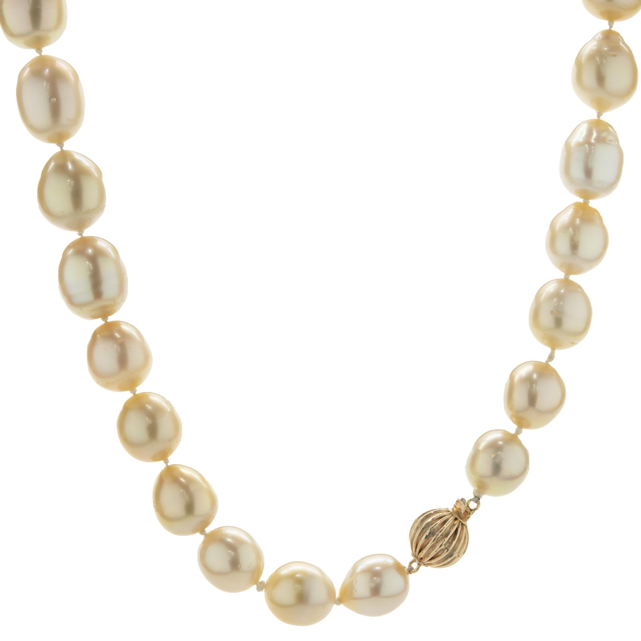 Round Cut Golden Pearl Necklace with 14 Karat Yellow Gold Ball Clasp For Sale