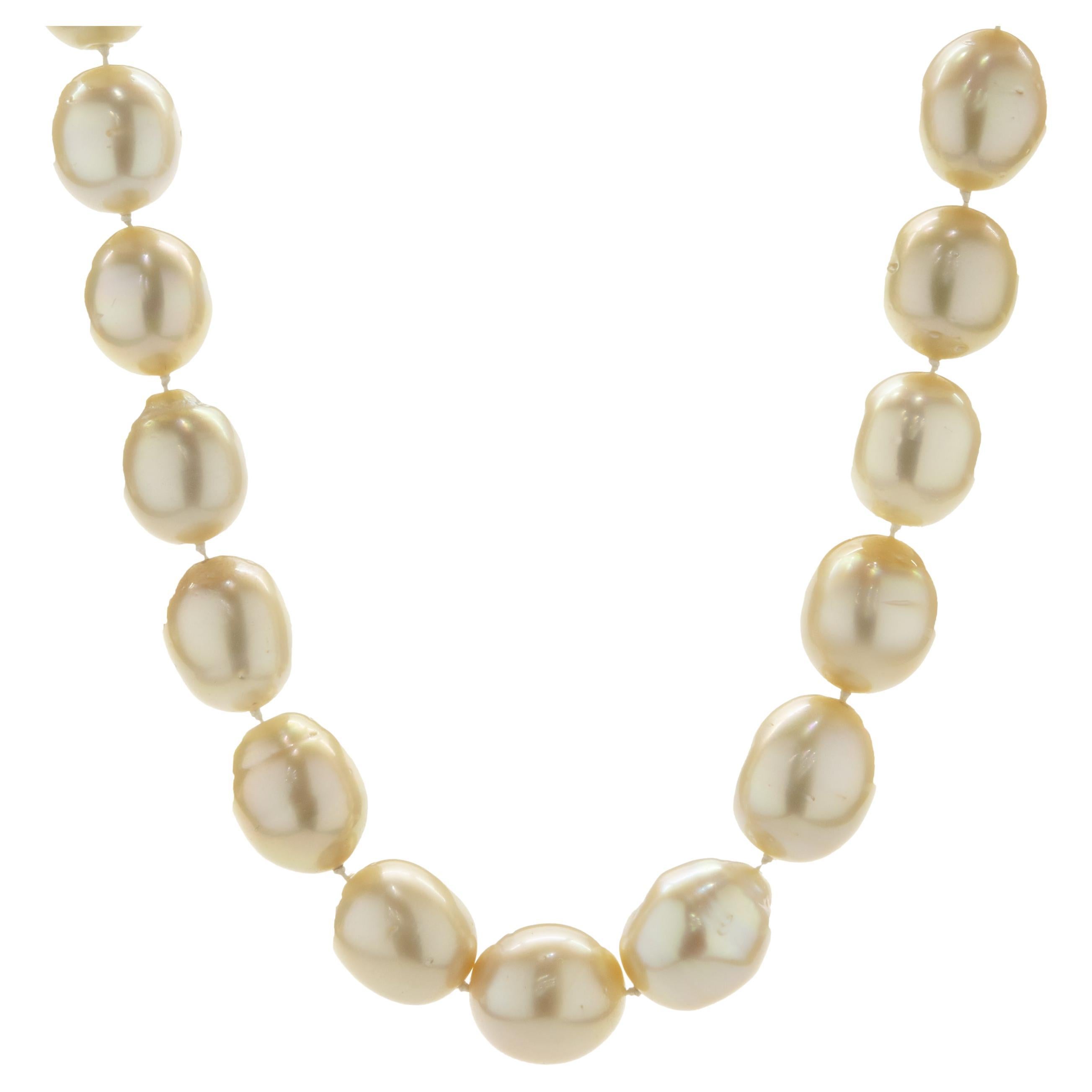 Golden Pearl Necklace with 14 Karat Yellow Gold Ball Clasp For Sale