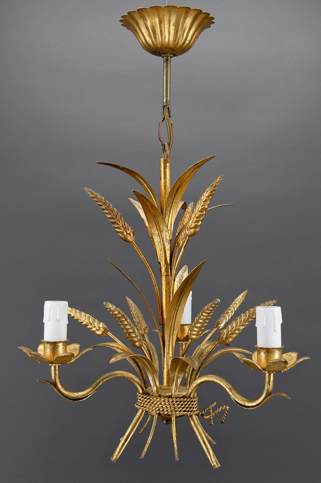 Golden Pendant with Ears of Wheat, circa 1960 In Good Condition For Sale In VÉZELAY, FR